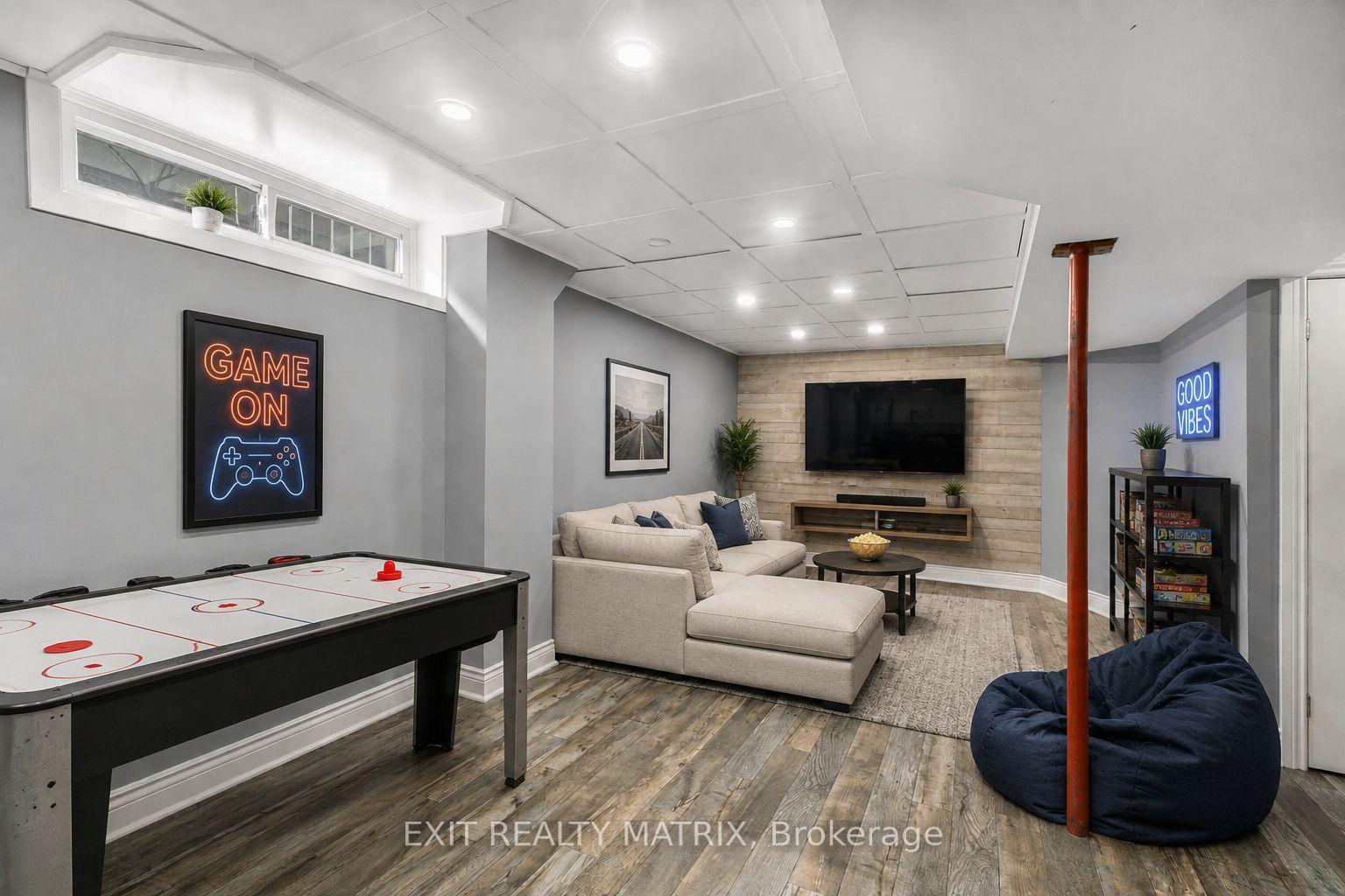 Photo 13 of 489 Rougemount Crescent, Ottawa, Fallingbrook/Gardenway South — HOMEH