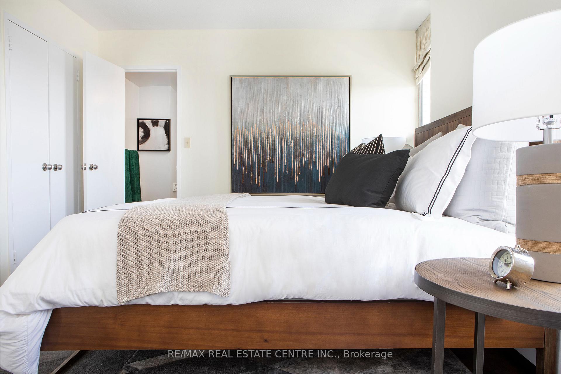 Photo 16 of Unit 1502, 150 Graydon Hall Drive, North York, Parkwoods-Donalda — HOMEH