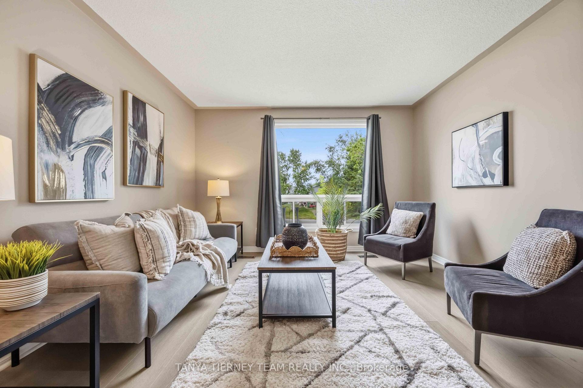Photo 4 of 455 Crystal Drive, Peterborough, Ashburnham Ward 4 — HOMEH