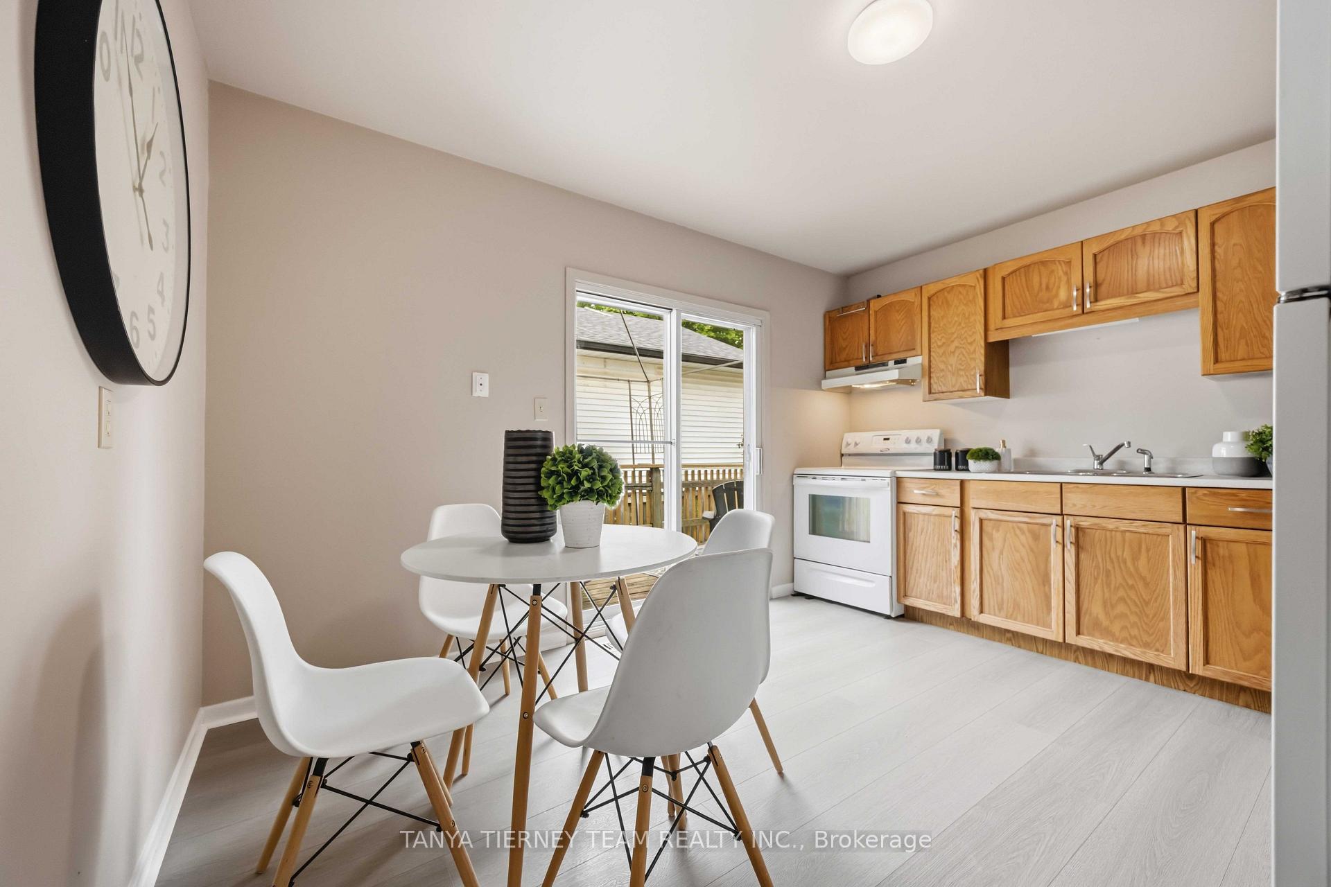 Photo 15 of 455 Crystal Drive, Peterborough, Ashburnham Ward 4 — HOMEH