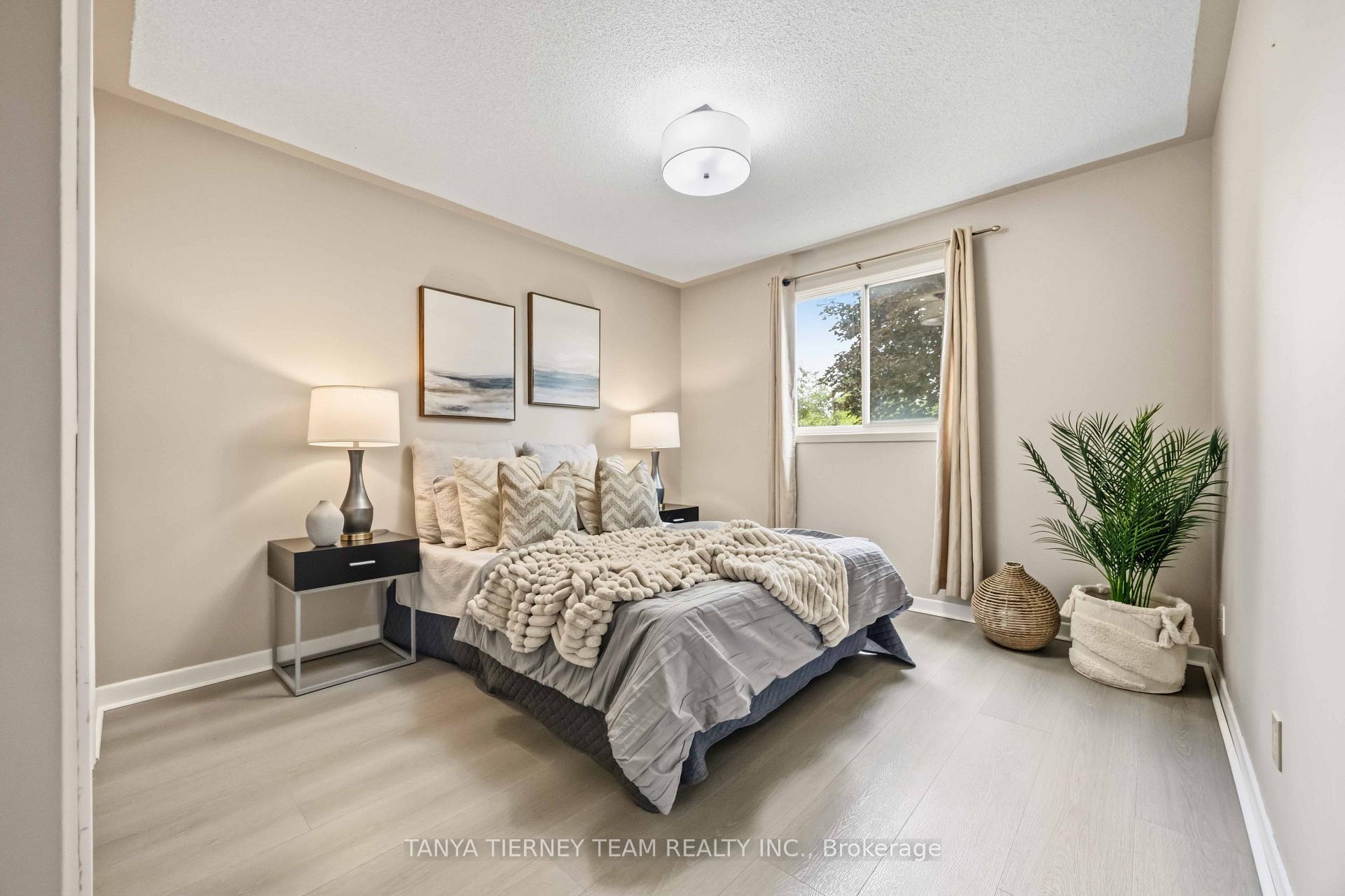Photo 20 of 455 Crystal Drive, Peterborough, Ashburnham Ward 4 — HOMEH