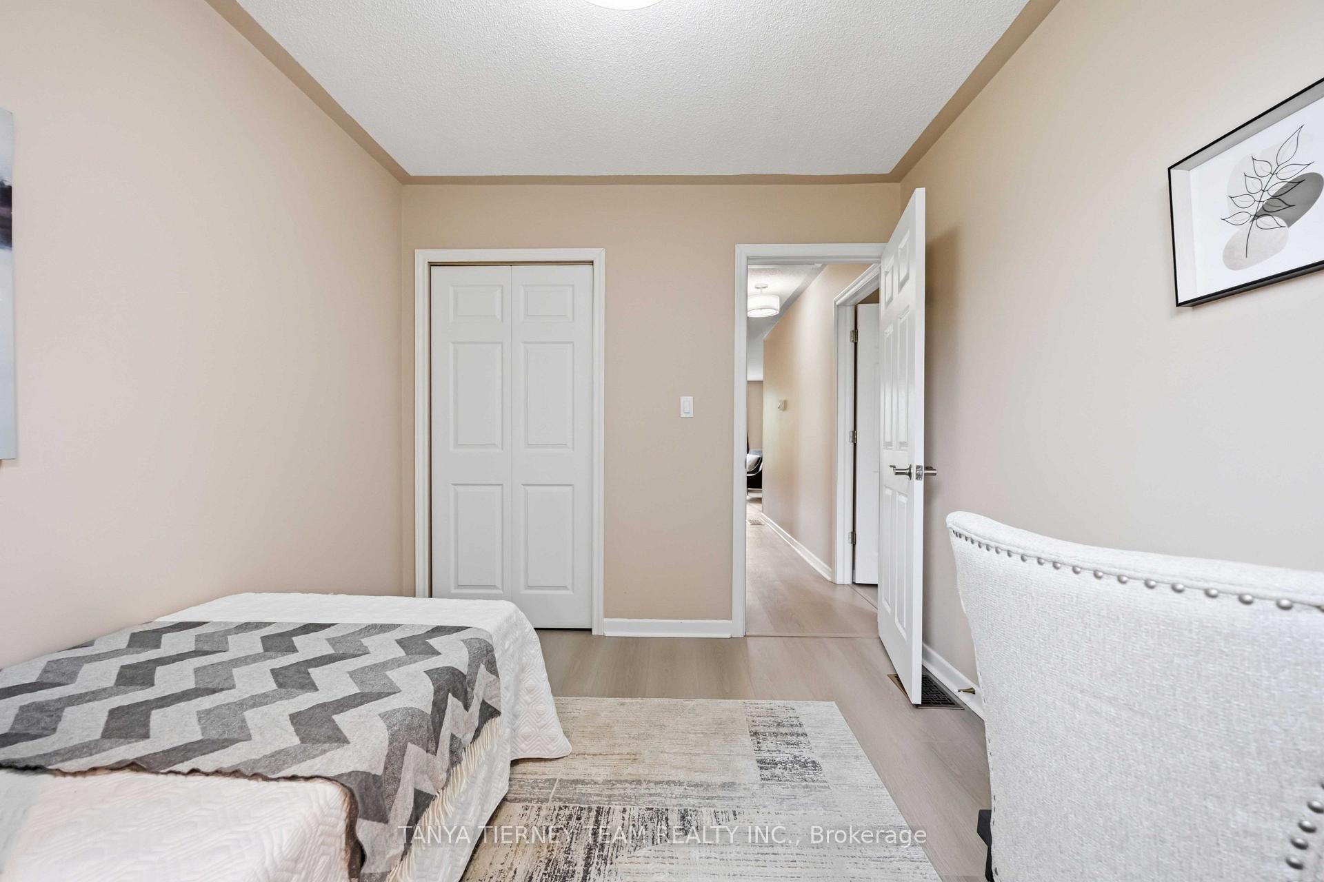 Photo 27 of 455 Crystal Drive, Peterborough, Ashburnham Ward 4 — HOMEH