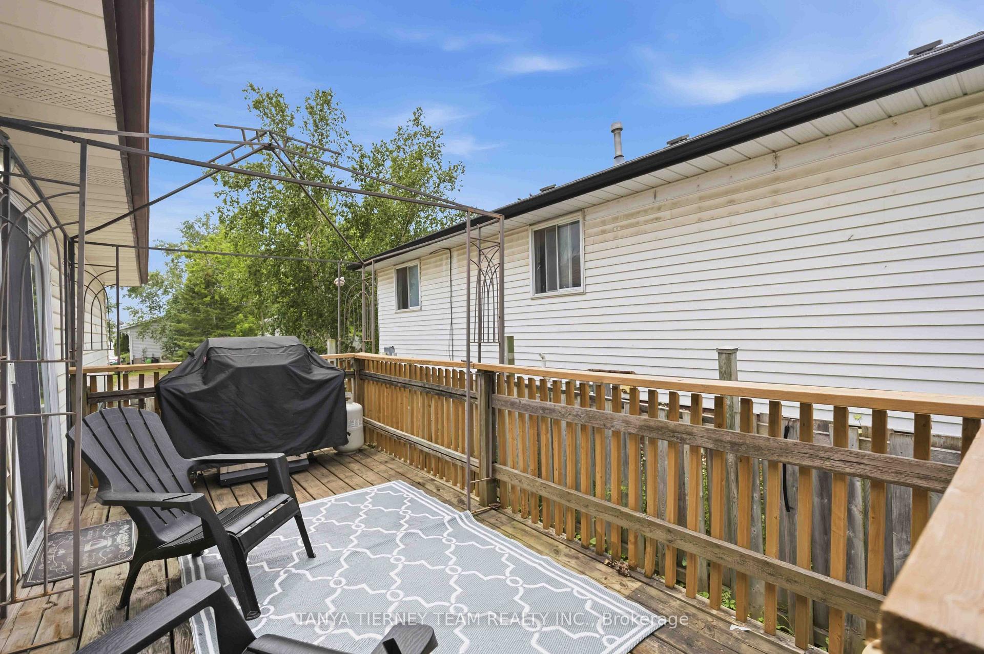 Photo 30 of 455 Crystal Drive, Peterborough, Ashburnham Ward 4 — HOMEH