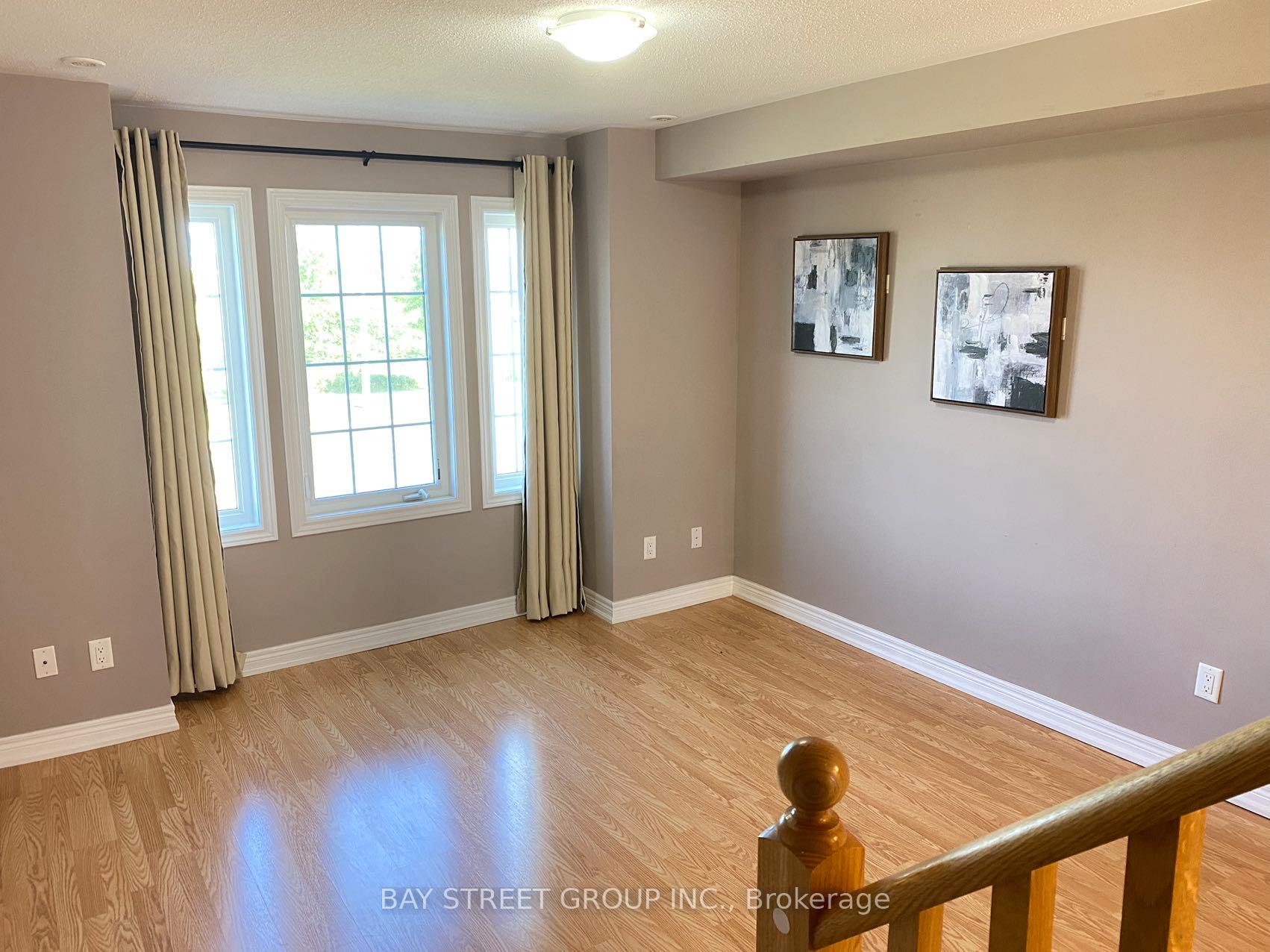 Photo 5 of 9996 Mccowan Road, Markham, Berczy — HOMEH