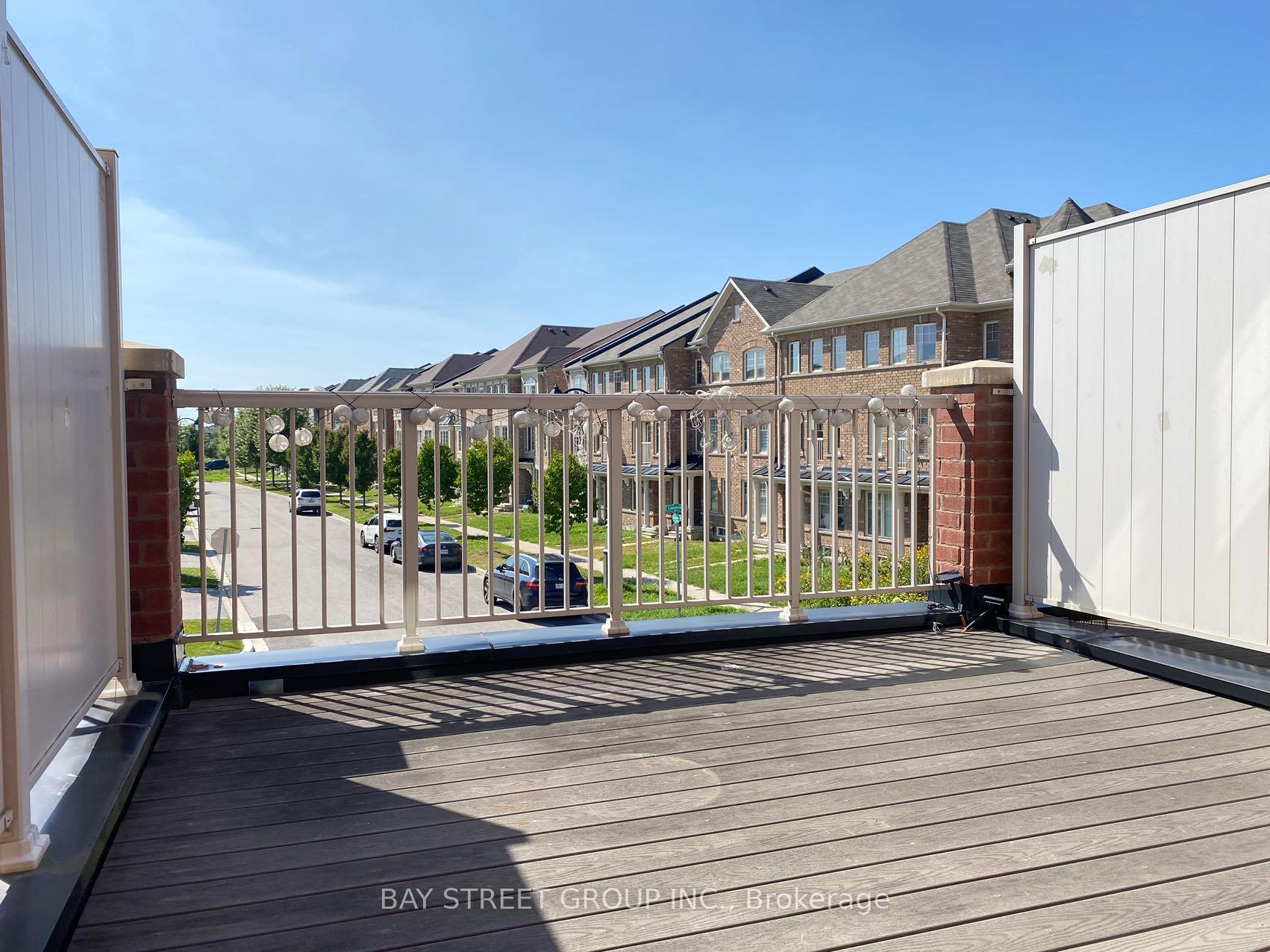 Photo 10 of 9996 Mccowan Road, Markham, Berczy — HOMEH