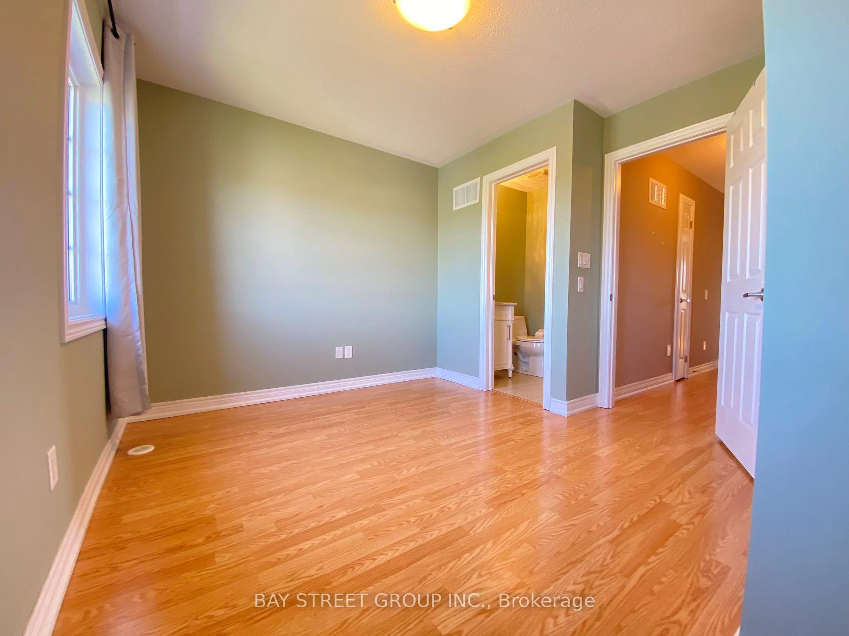 Photo 12 of 9996 Mccowan Road, Markham, Berczy — HOMEH