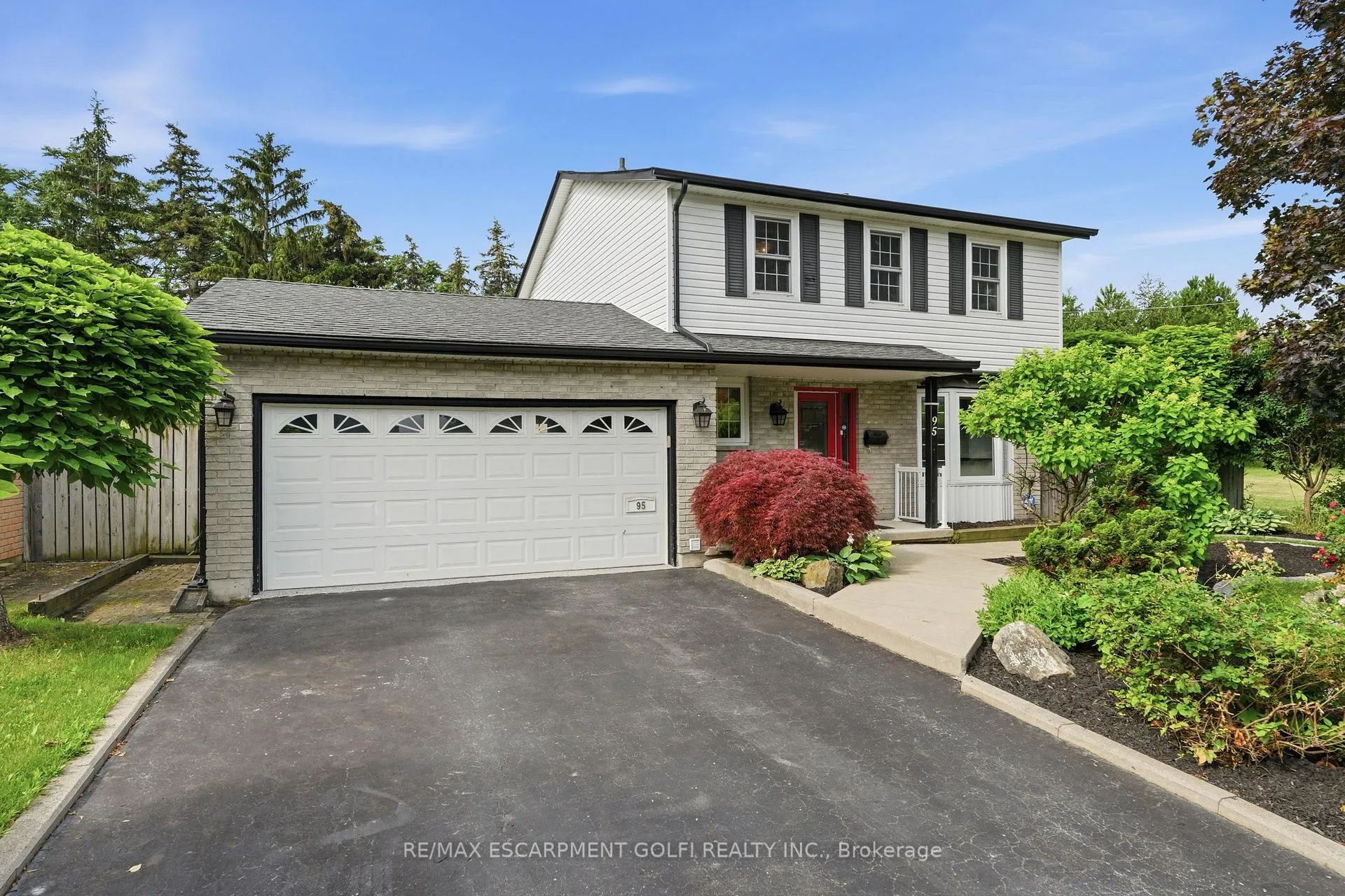 Front of 95 Birchpark Drive