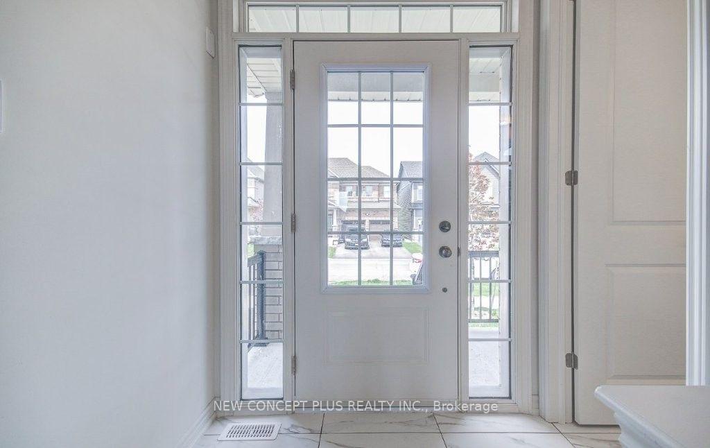 Photo 3 of 1042 Denton Drive, Cobourg — HOMEH