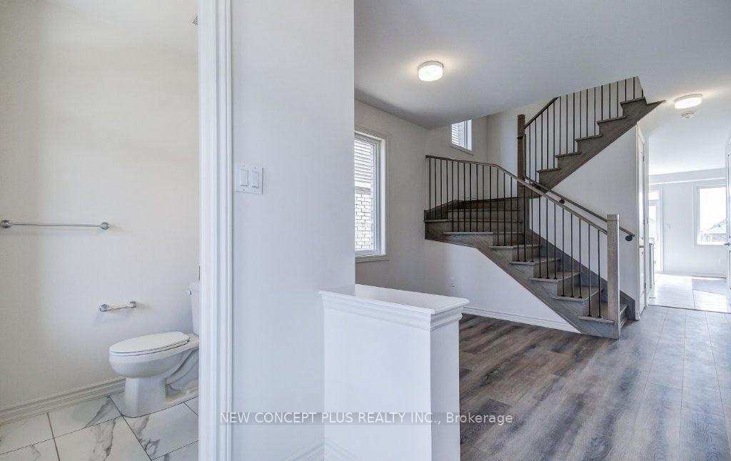 Photo 5 of 1042 Denton Drive, Cobourg — HOMEH
