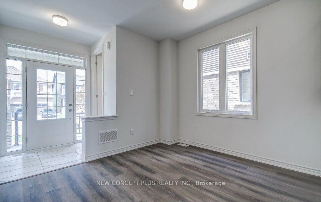 Photo 6 of 1042 Denton Drive, Cobourg — HOMEH