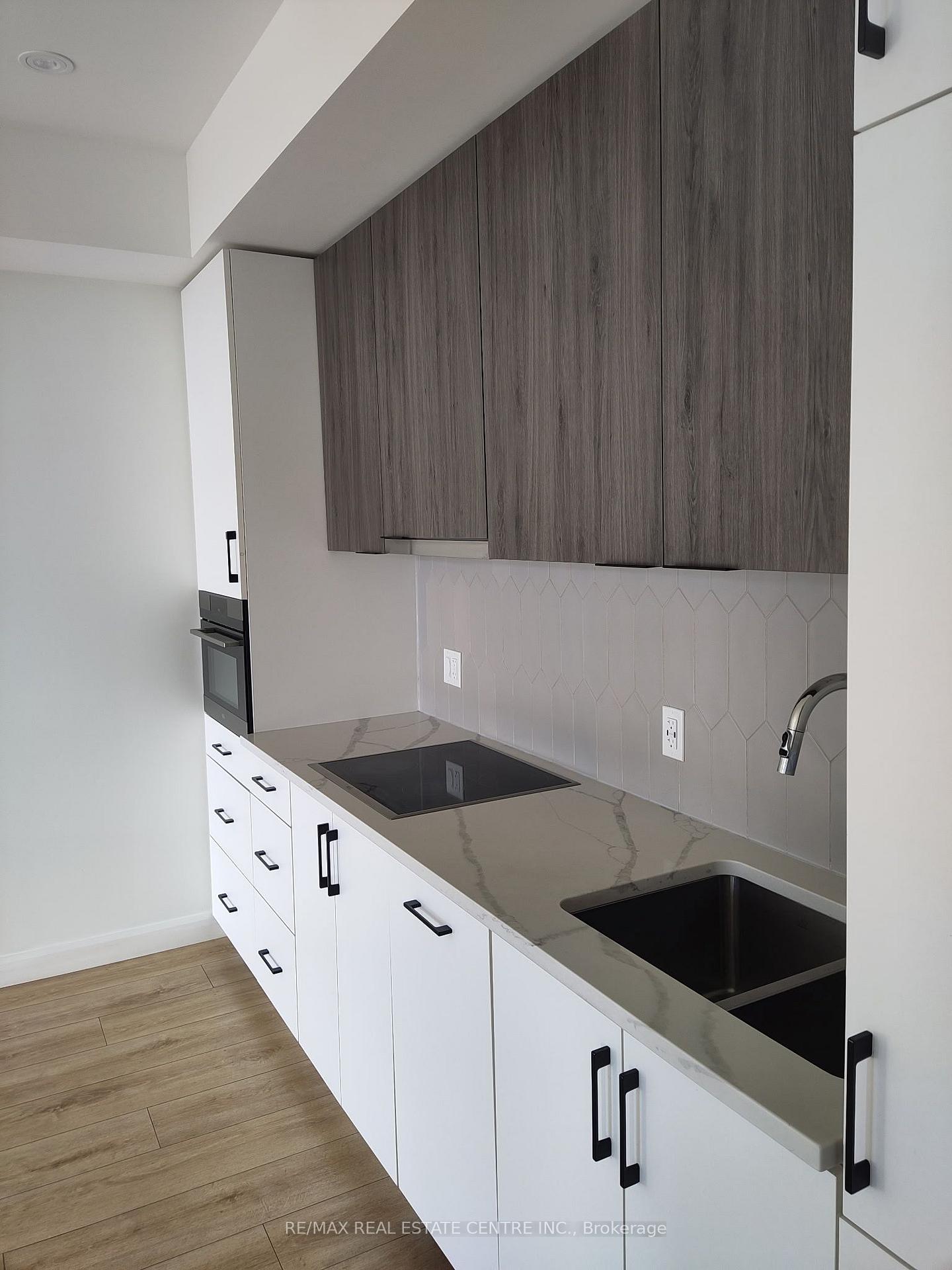 Photo 8 of Unit 508, 741 king Street W, Kitchener, KW Hospital — HOMEH