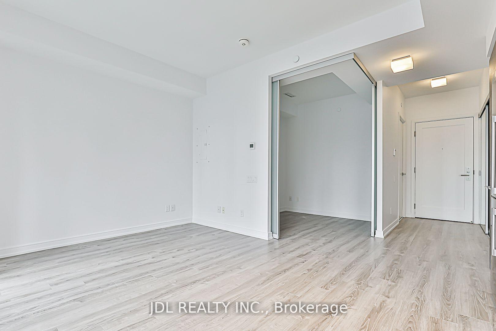 Photo 4 of Unit 1808, 28 Wellesley Street E, Toronto, Church-Yonge Corridor — HOMEH