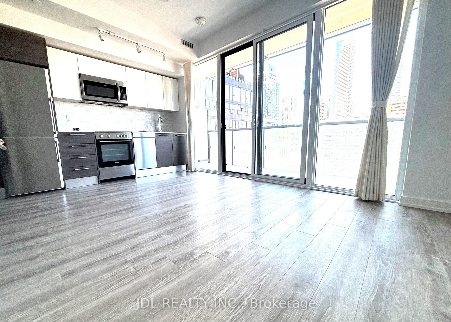 Photo 9 of Unit 1808, 28 Wellesley Street E, Toronto, Church-Yonge Corridor — HOMEH