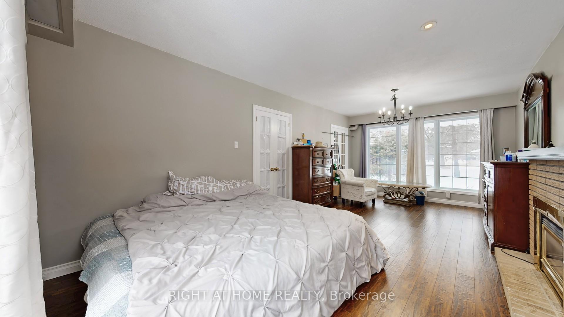 Photo 17 of 301 Garner Road E, Hamilton, Ancaster — HOMEH