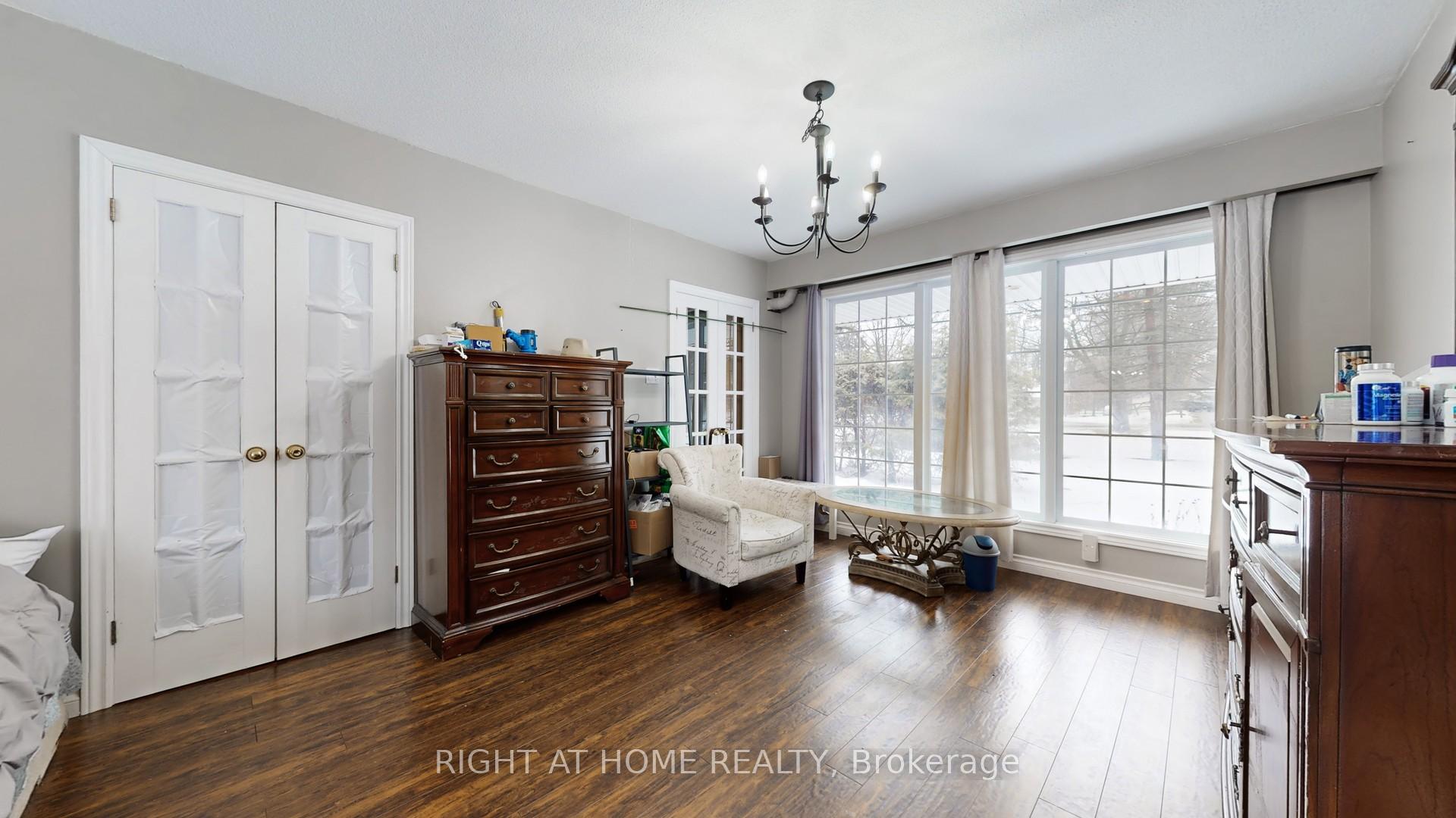 Photo 18 of 301 Garner Road E, Hamilton, Ancaster — HOMEH