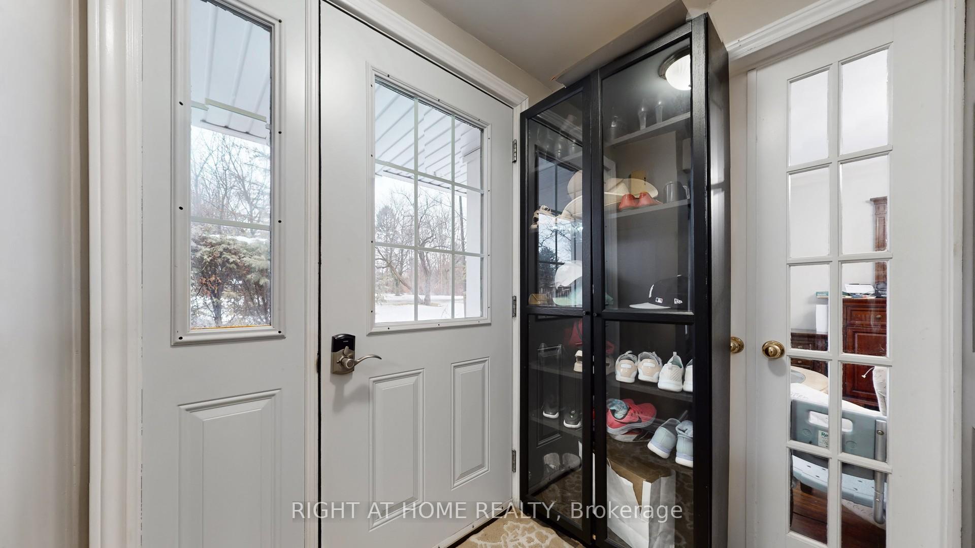 Photo 21 of 301 Garner Road E, Hamilton, Ancaster — HOMEH