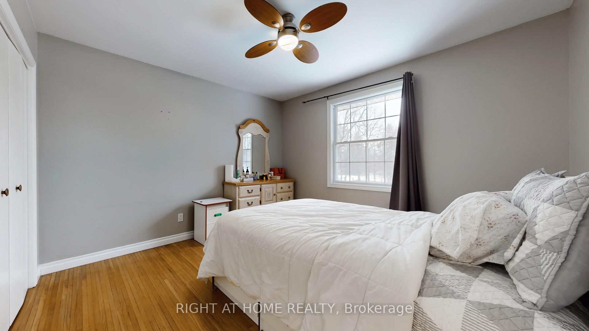 Photo 27 of 301 Garner Road E, Hamilton, Ancaster — HOMEH