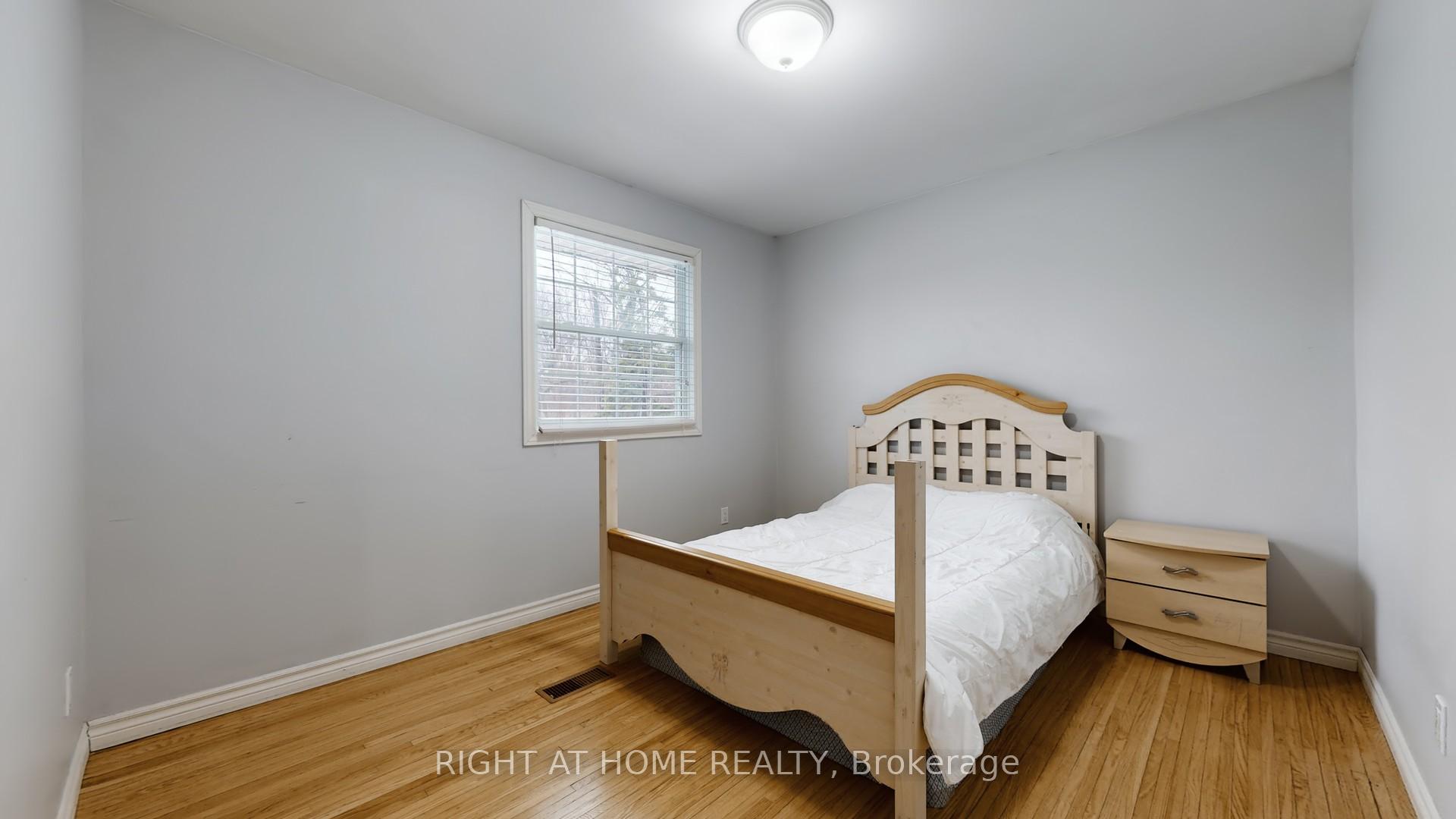 Photo 28 of 301 Garner Road E, Hamilton, Ancaster — HOMEH
