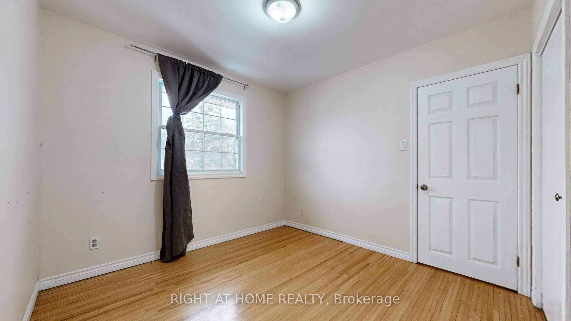 Photo 33 of 301 Garner Road E, Hamilton, Ancaster — HOMEH