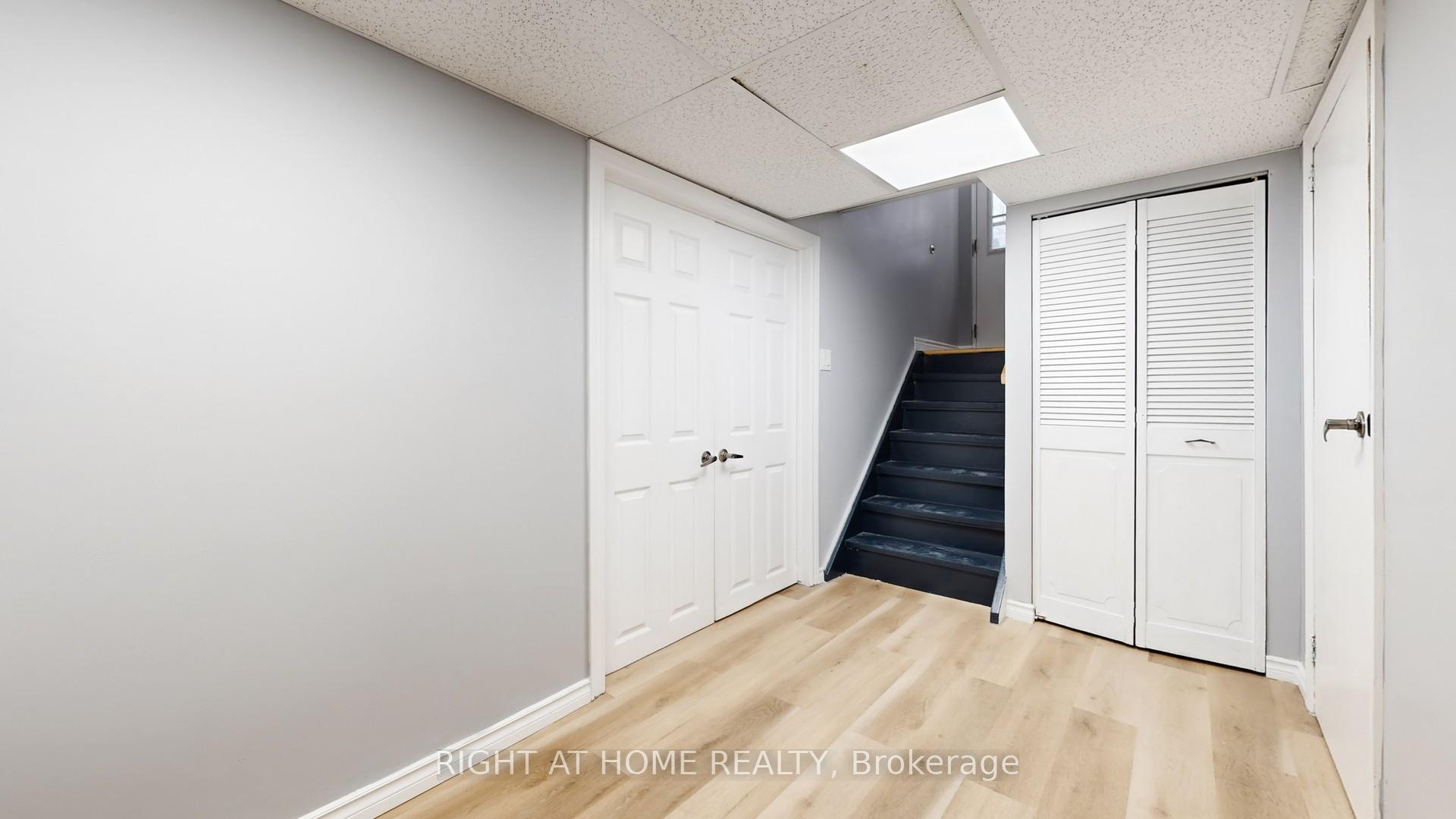 Photo 35 of 301 Garner Road E, Hamilton, Ancaster — HOMEH