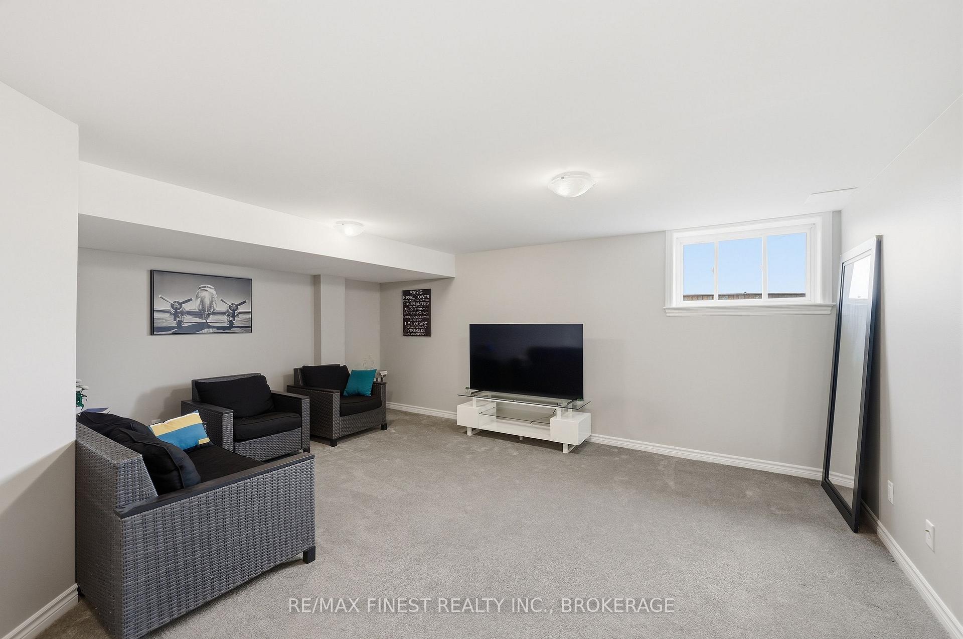 Photo 35 of 1689 Tenley Drive, Kingston, City Northwest — HOMEH