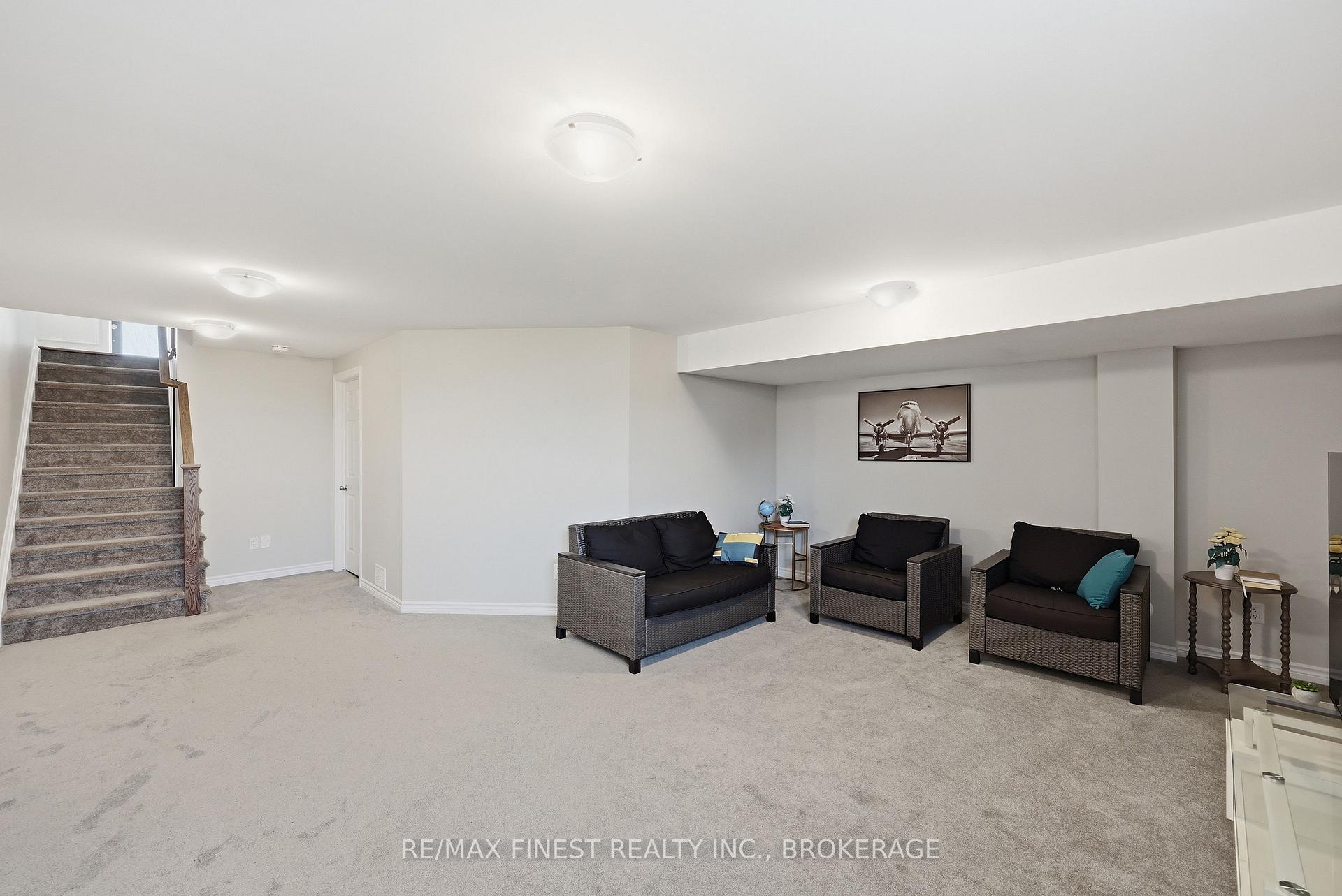 Photo 36 of 1689 Tenley Drive, Kingston, City Northwest — HOMEH