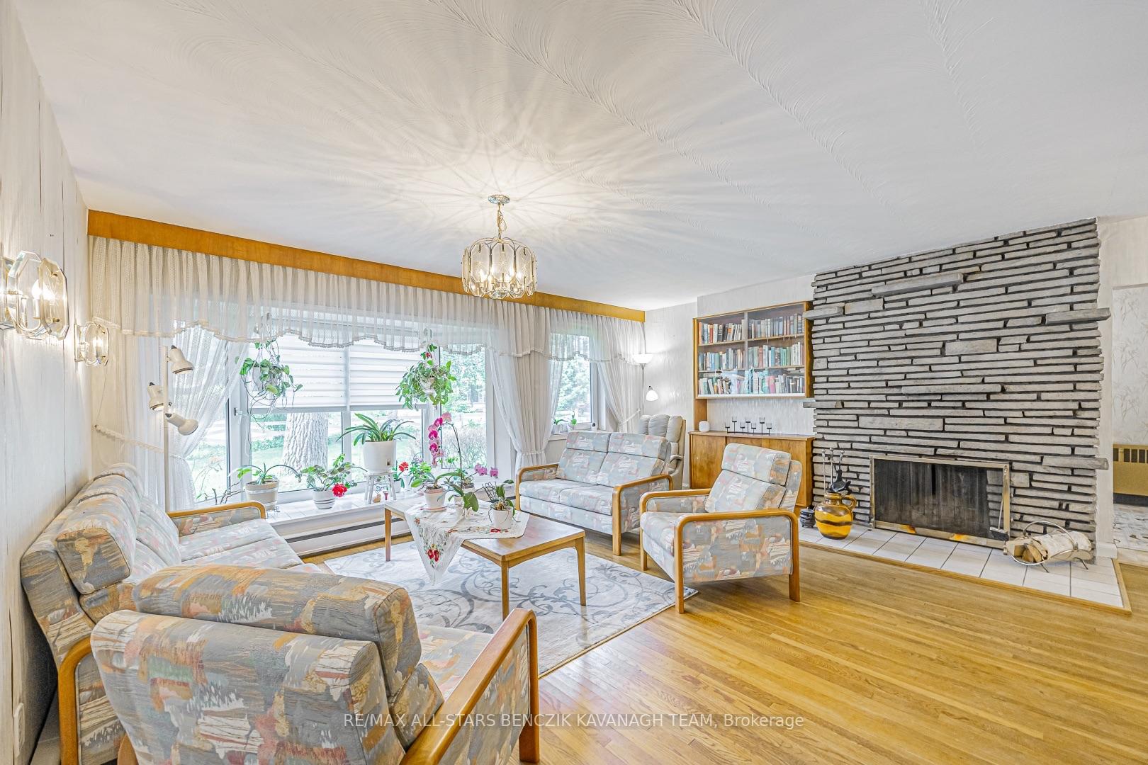 Photo 8 of 65 Gladys Road, Scarborough, Highland Creek — HOMEH