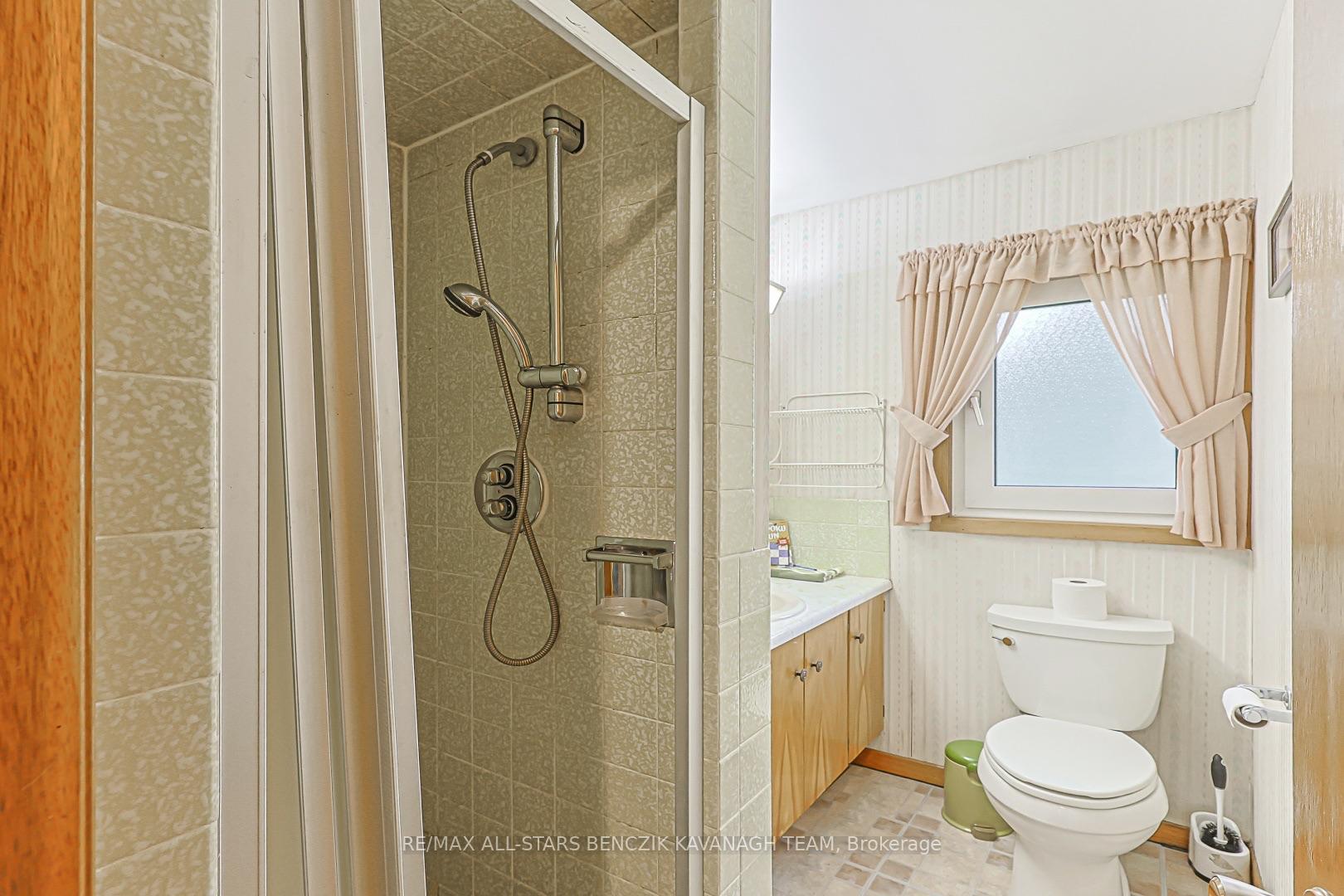 Photo 14 of 65 Gladys Road, Scarborough, Highland Creek — HOMEH