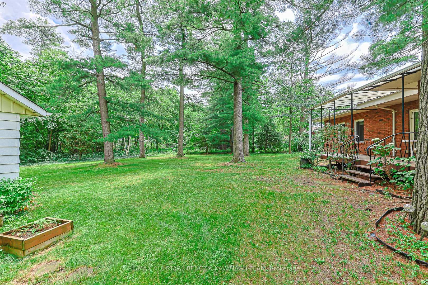 Photo 21 of 65 Gladys Road, Scarborough, Highland Creek — HOMEH