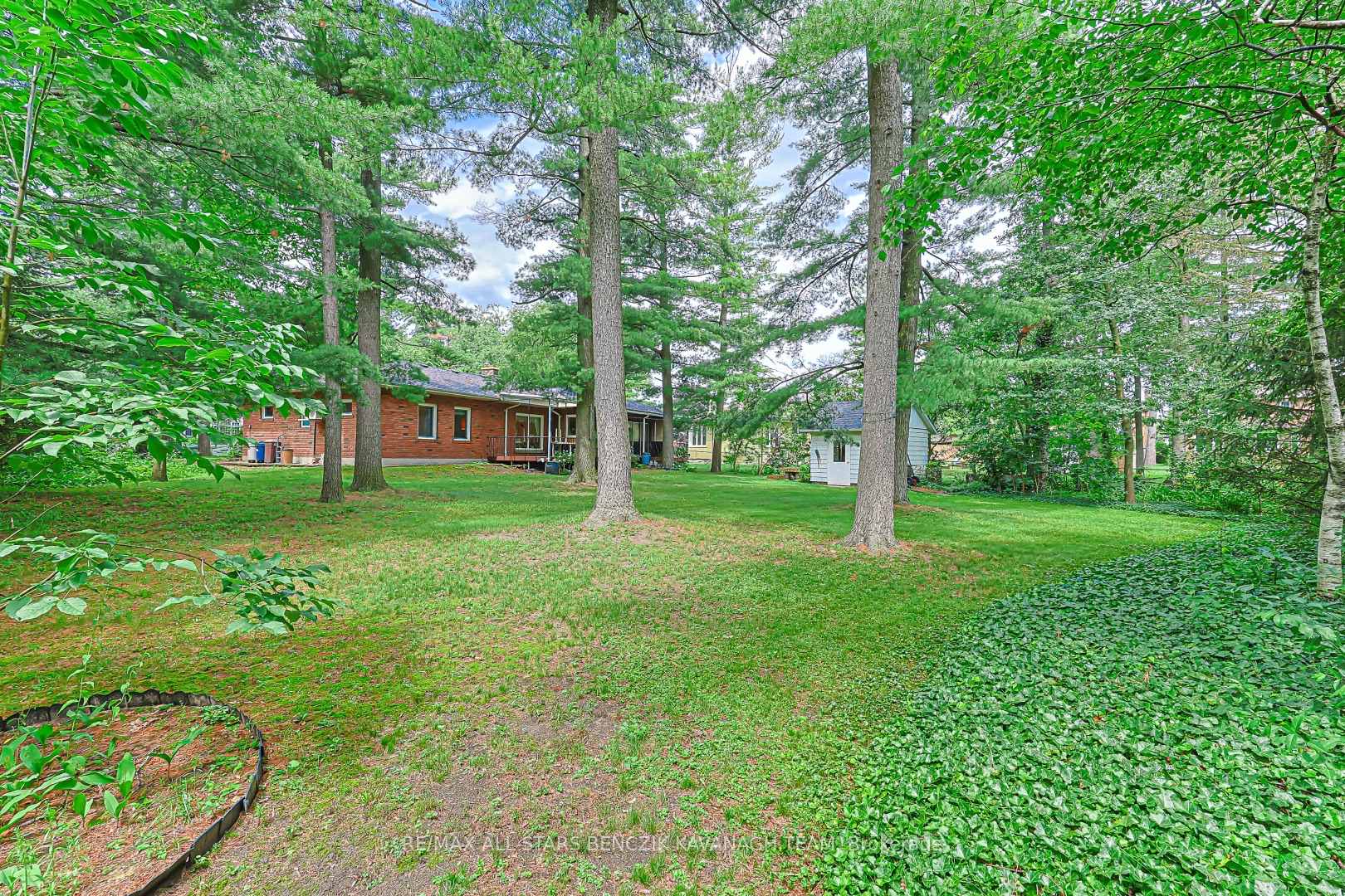 Photo 23 of 65 Gladys Road, Scarborough, Highland Creek — HOMEH