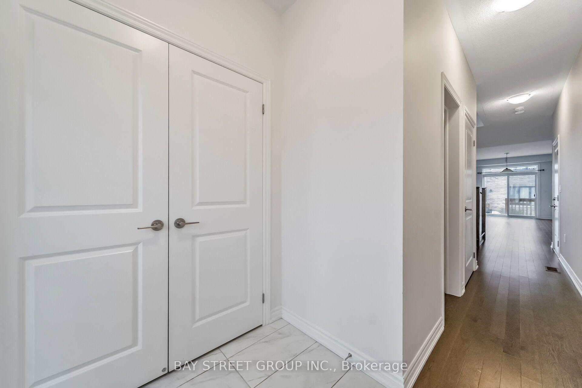 Photo 5 of 89 Phoenix Boulevard, Barrie, Rural Barrie Southeast — HOMEH