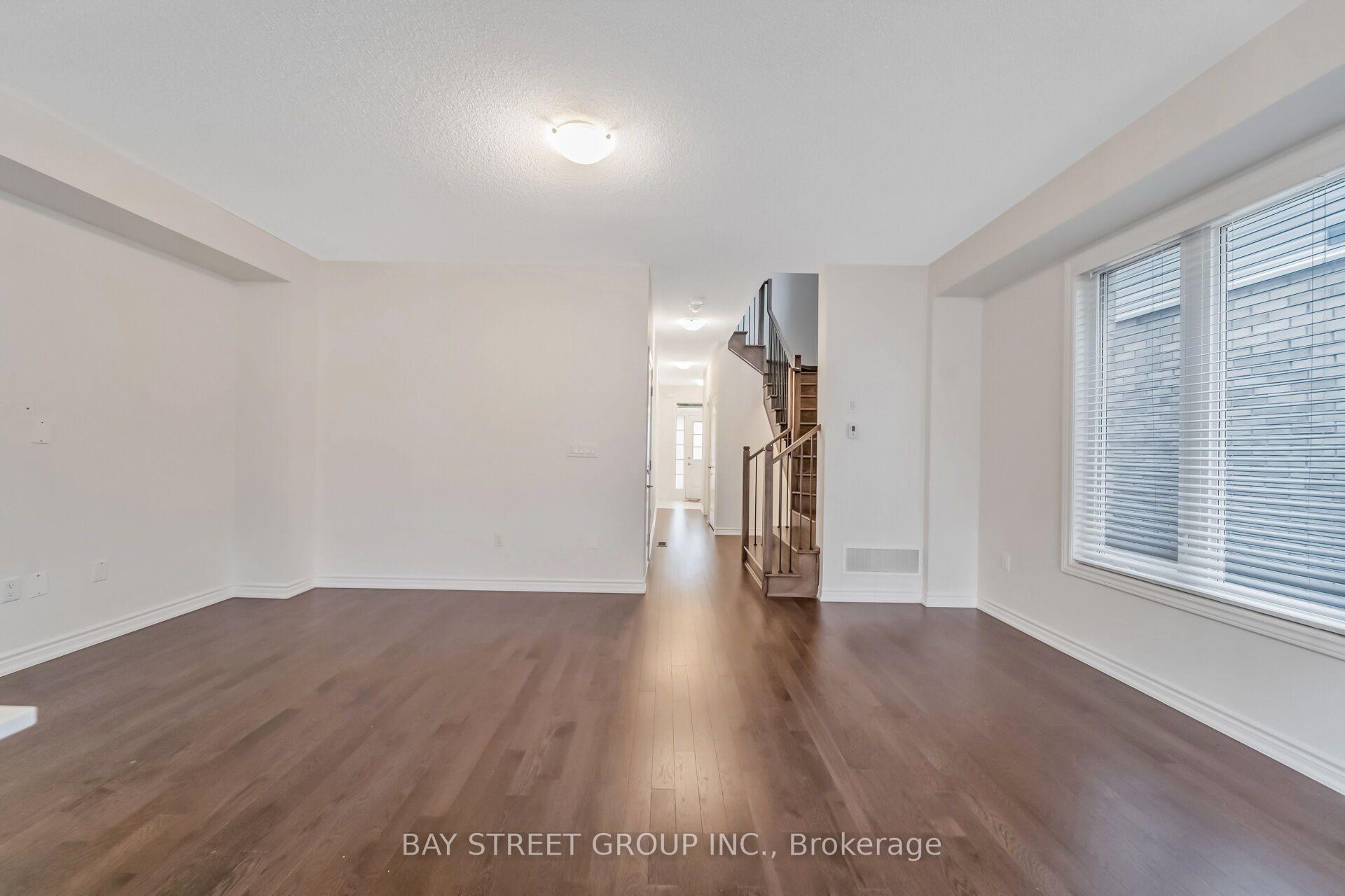 Photo 10 of 89 Phoenix Boulevard, Barrie, Rural Barrie Southeast — HOMEH