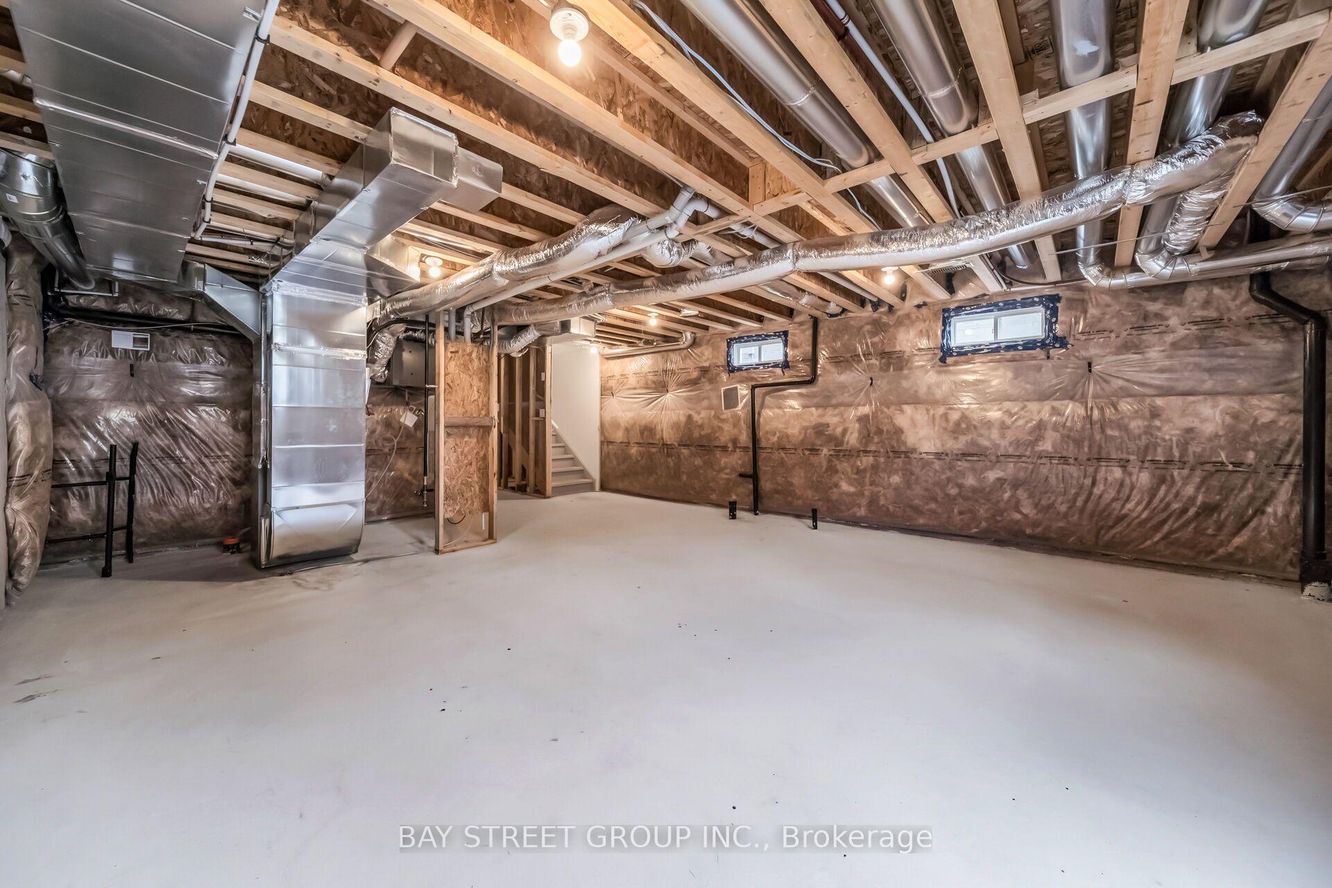 Photo 35 of 89 Phoenix Boulevard, Barrie, Rural Barrie Southeast — HOMEH