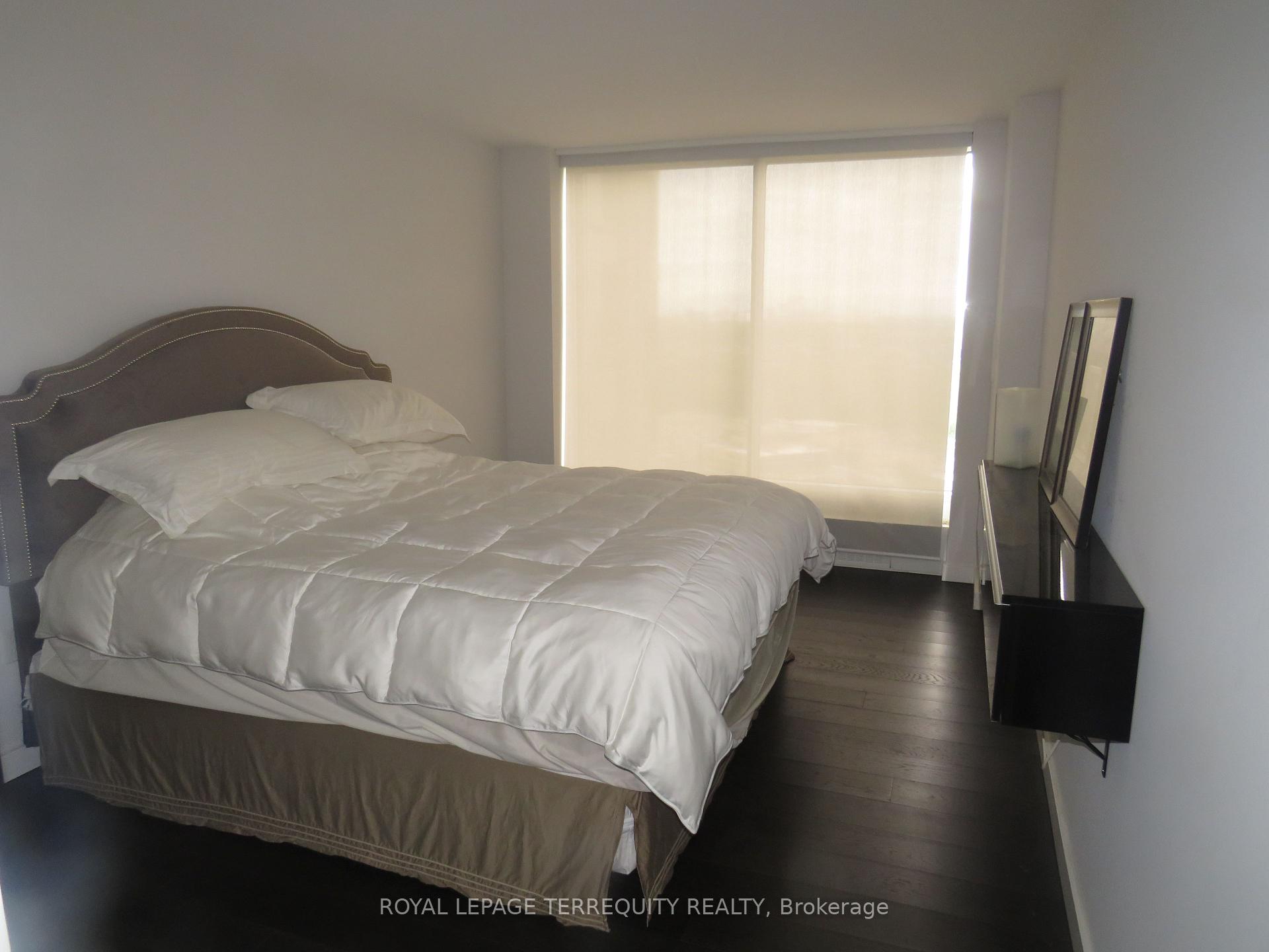 Photo 12 of Unit 3305, 2045 Lake Shore Boulevard W, Etobicoke, Mimico — HOMEH