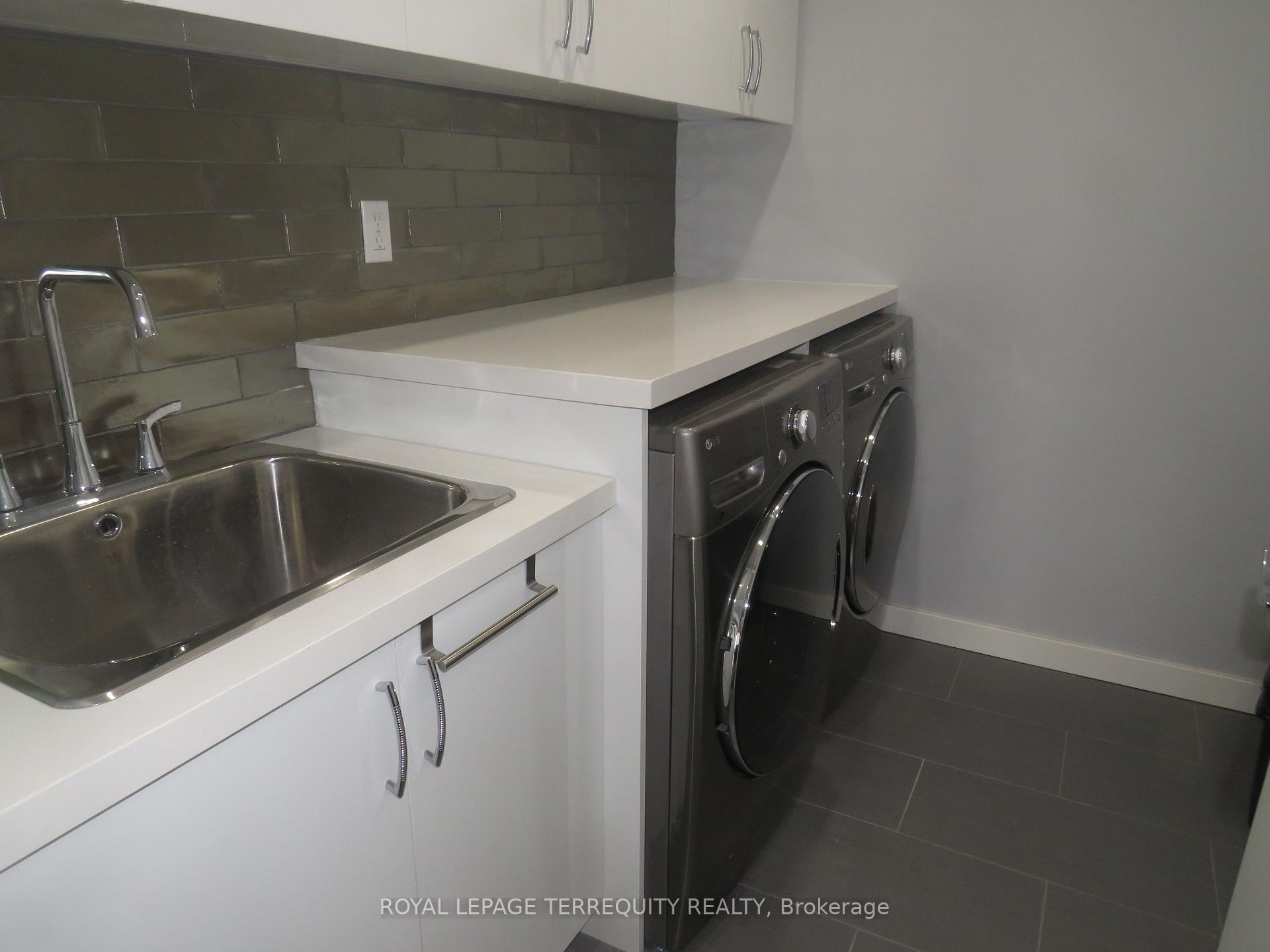 Photo 15 of Unit 3305, 2045 Lake Shore Boulevard W, Etobicoke, Mimico — HOMEH