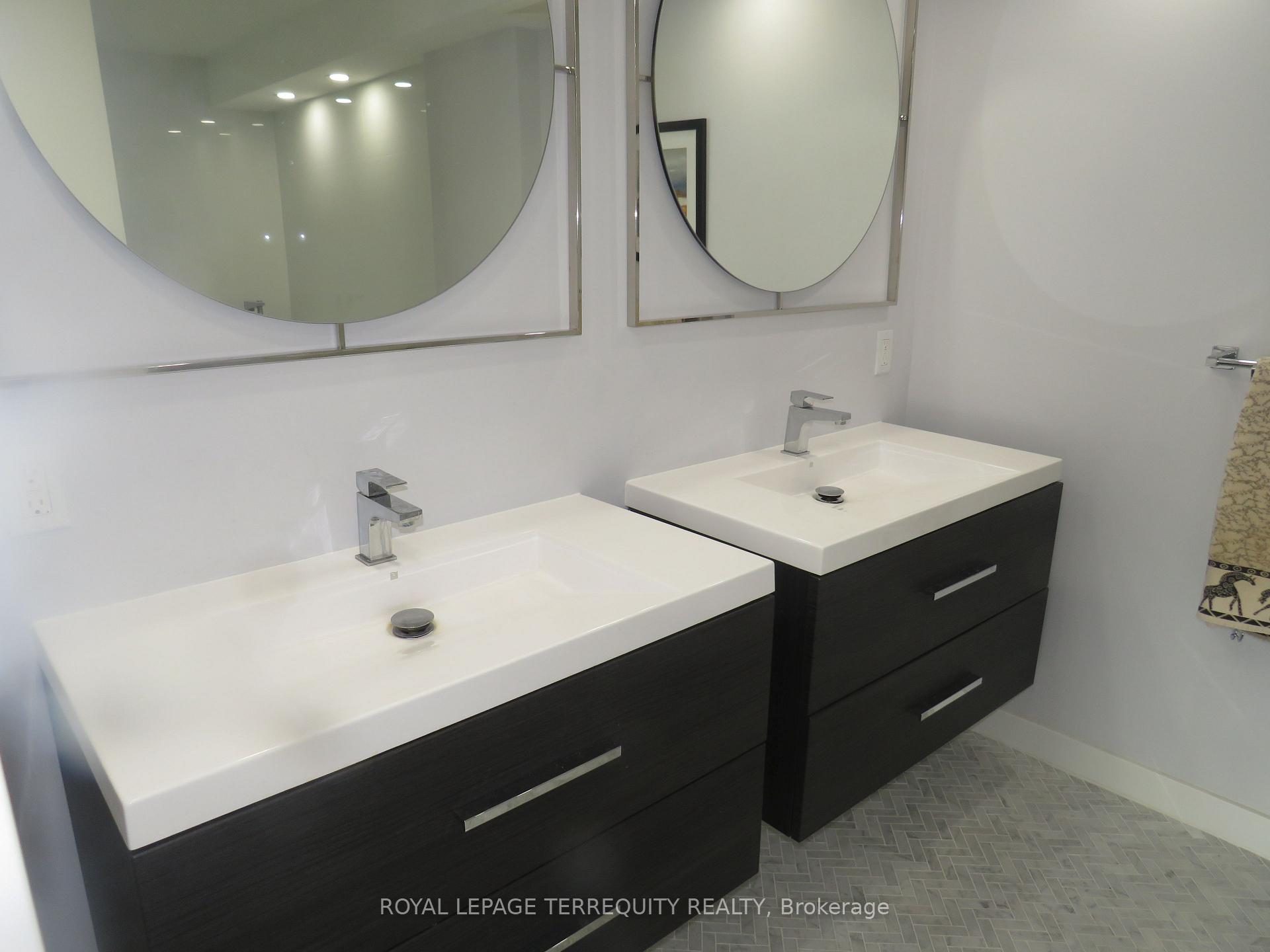 Photo 14 of Unit 3305, 2045 Lake Shore Boulevard W, Etobicoke, Mimico — HOMEH