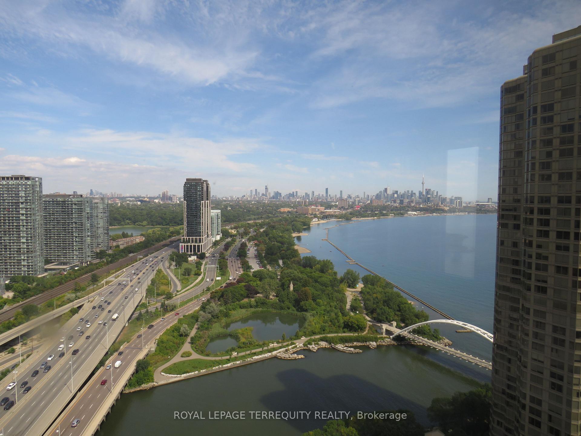 Photo 16 of Unit 3305, 2045 Lake Shore Boulevard W, Etobicoke, Mimico — HOMEH