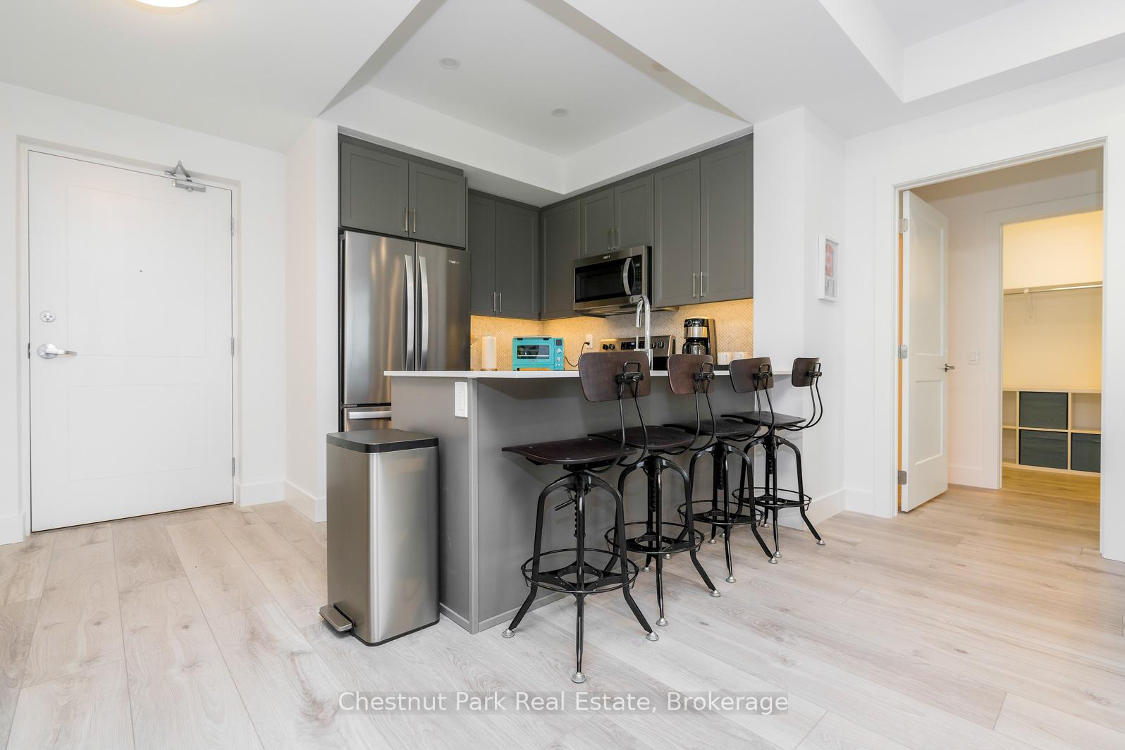 Photo 16 of Unit 515, 4 Kimberly Lane, Collingwood — HOMEH