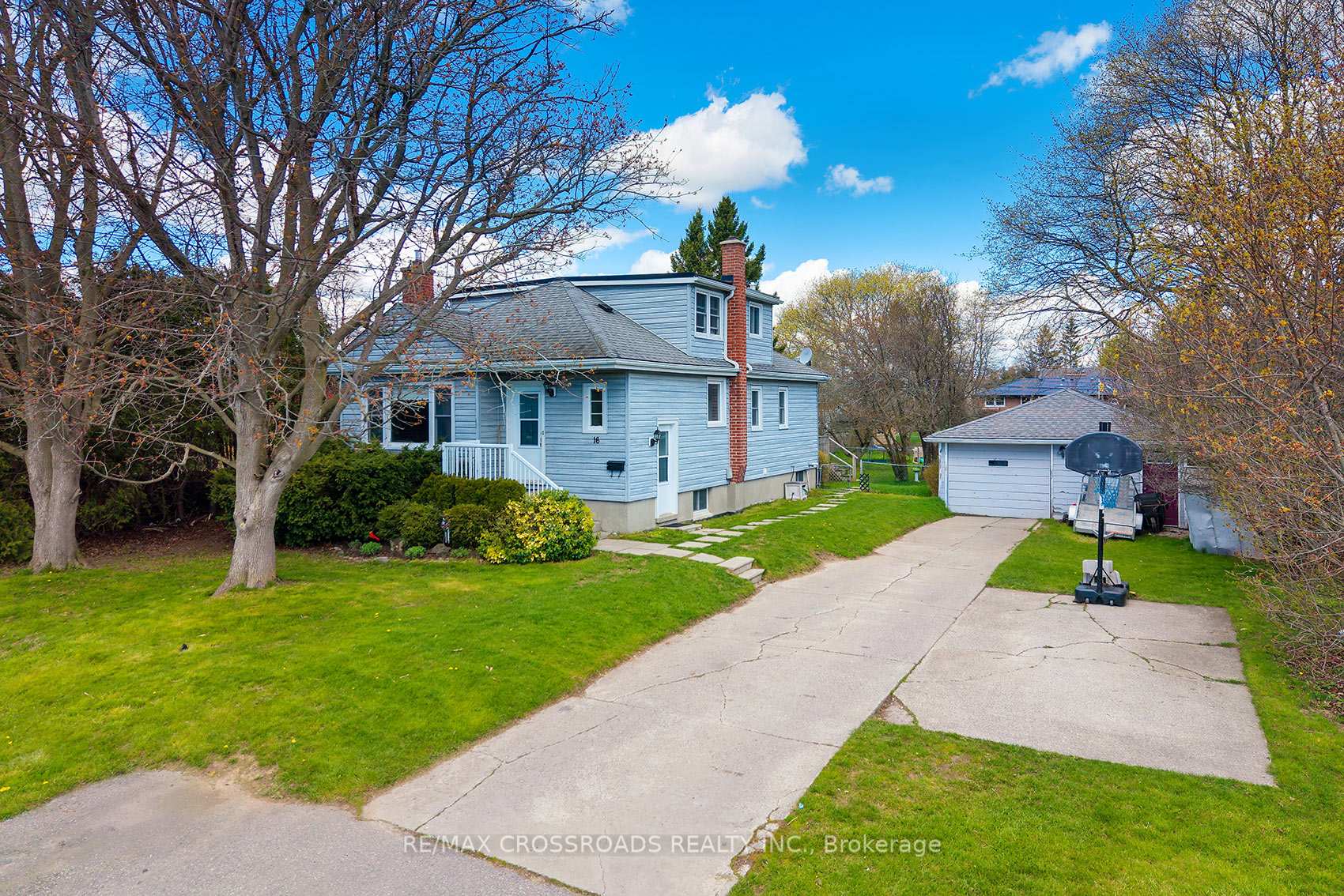 Photo 1 of 16 Hamilton Avenue, Cobourg — HOMEH