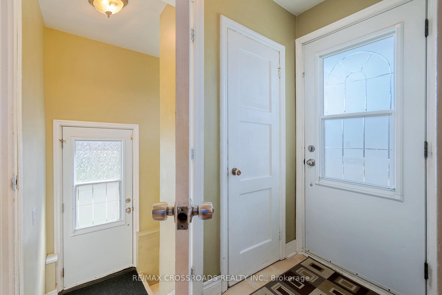 Photo 6 of 16 Hamilton Avenue, Cobourg — HOMEH