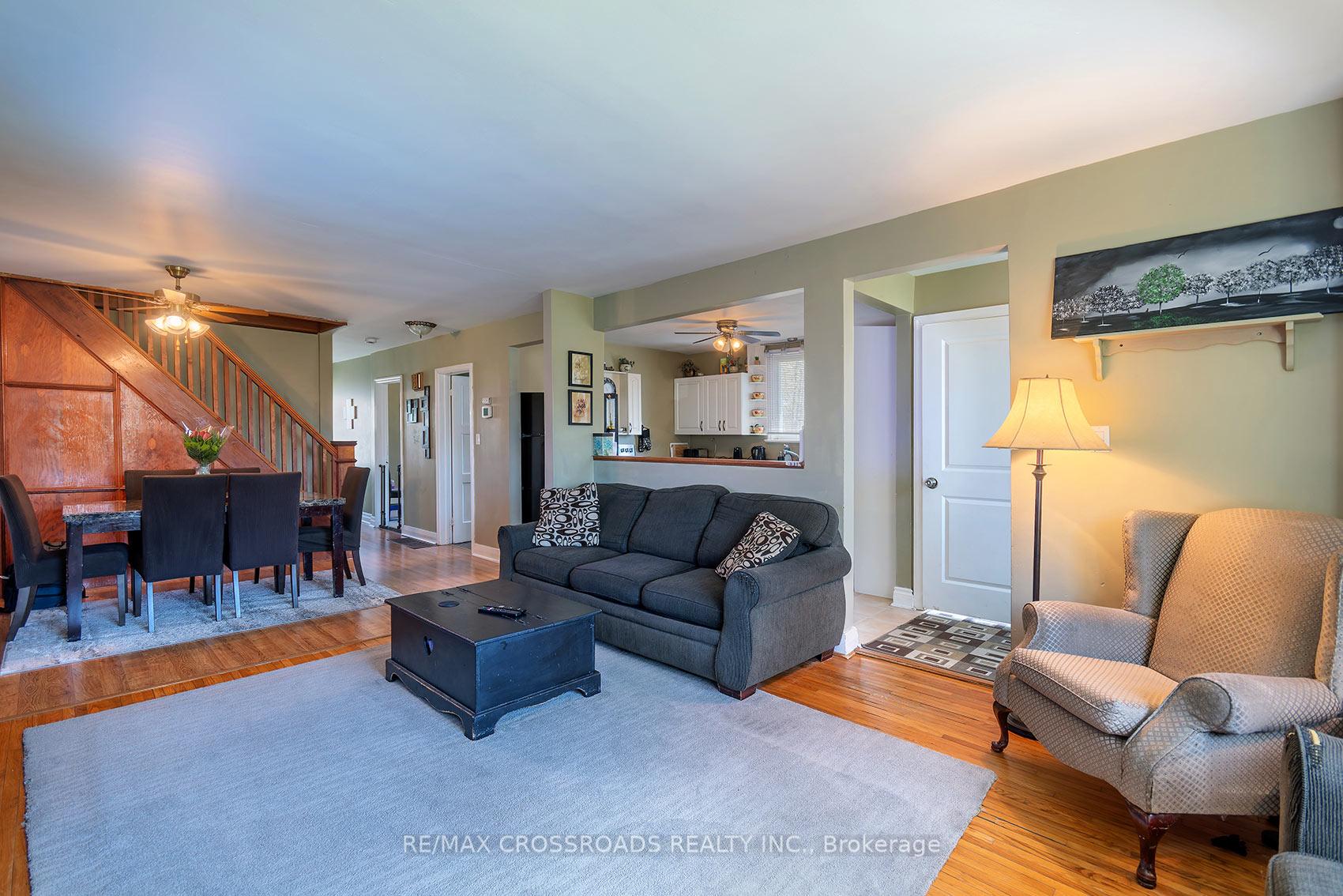 Photo 8 of 16 Hamilton Avenue, Cobourg — HOMEH