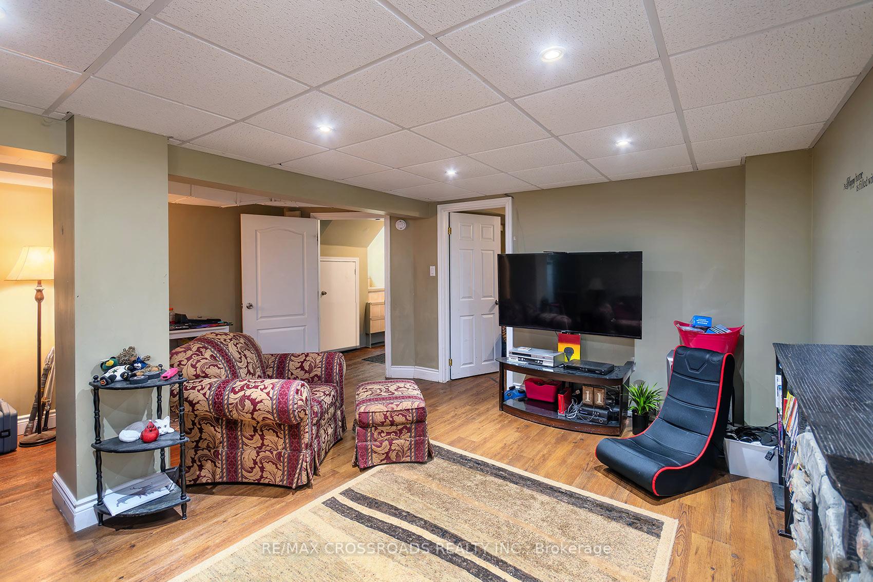 Photo 25 of 16 Hamilton Avenue, Cobourg — HOMEH