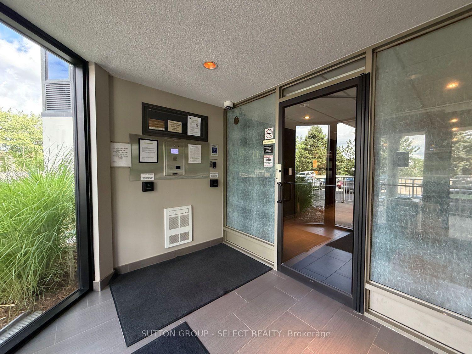 Photo 3 of Unit 609, 35 Green Valley Drive, Kitchener, Pioneer Park — HOMEH