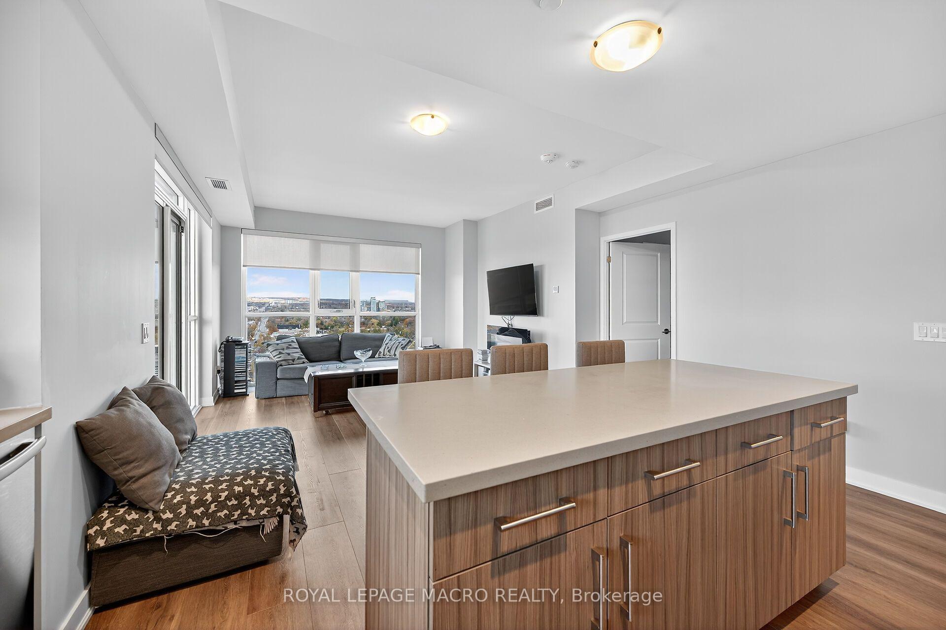 Photo 11 of Unit 1707, 2007 James Street, Burlington, Brant — HOMEH