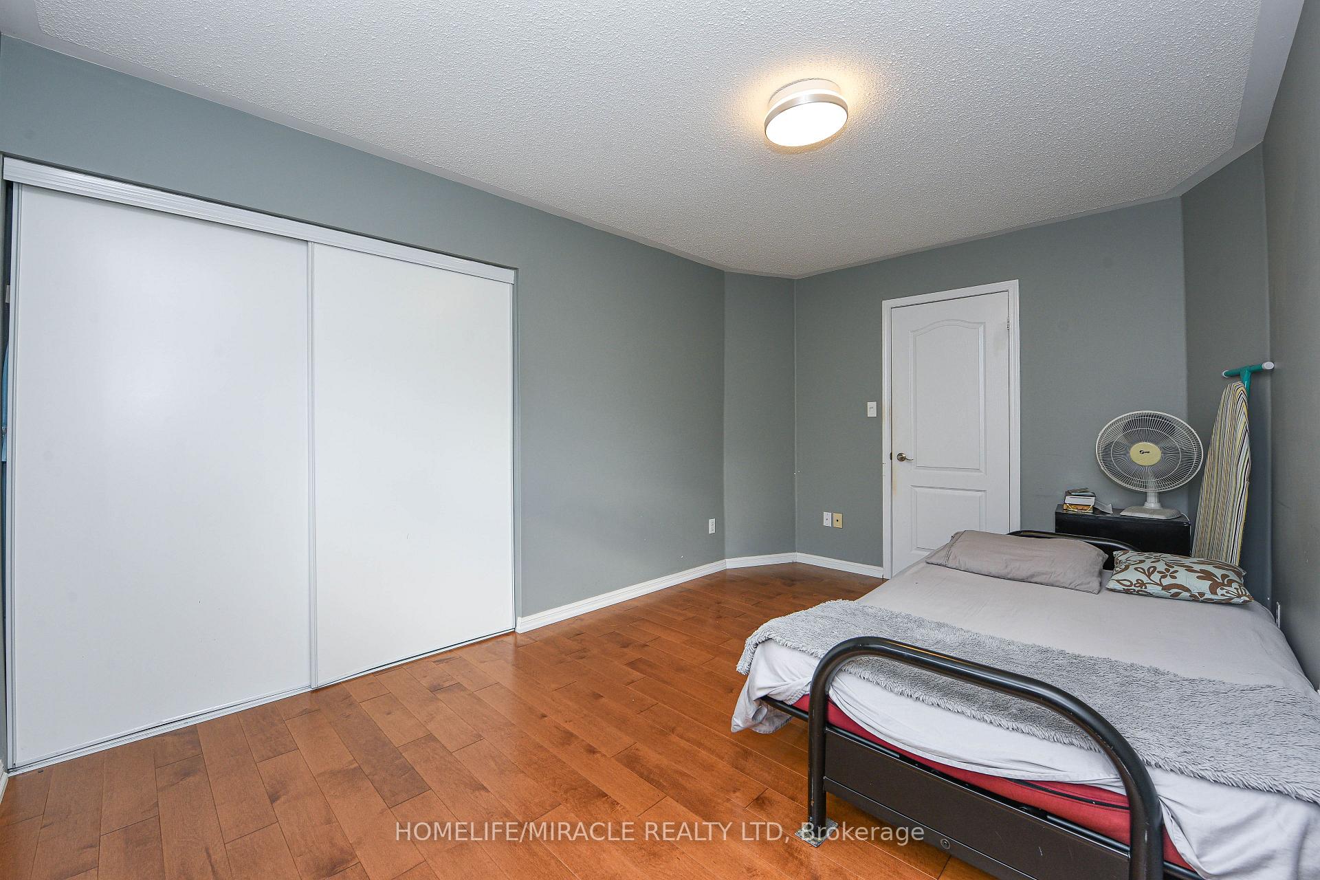 Photo 28 of 6 Mendoza Drive, Brampton, Fletcher's Meadow — HOMEH