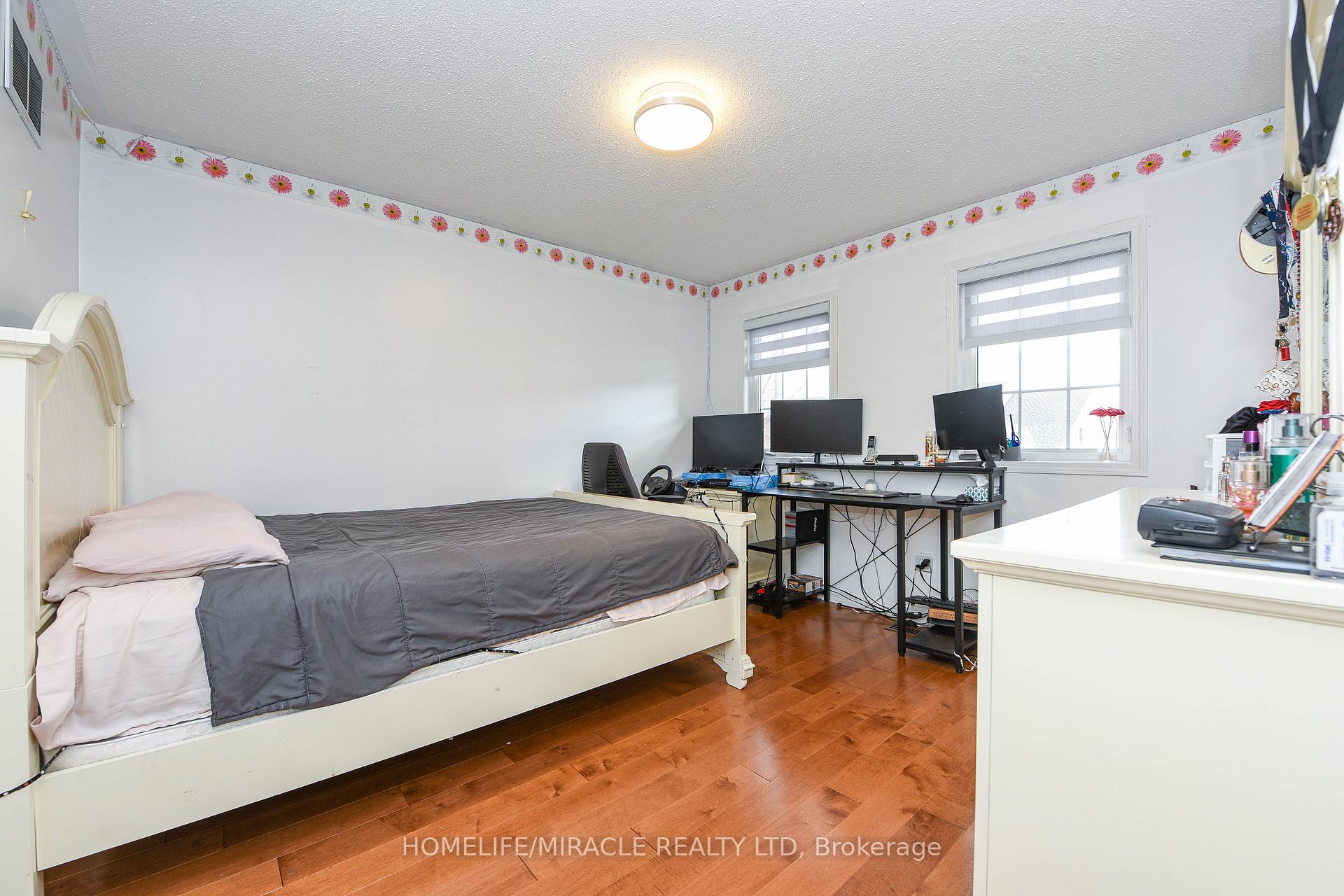 Photo 29 of 6 Mendoza Drive, Brampton, Fletcher's Meadow — HOMEH