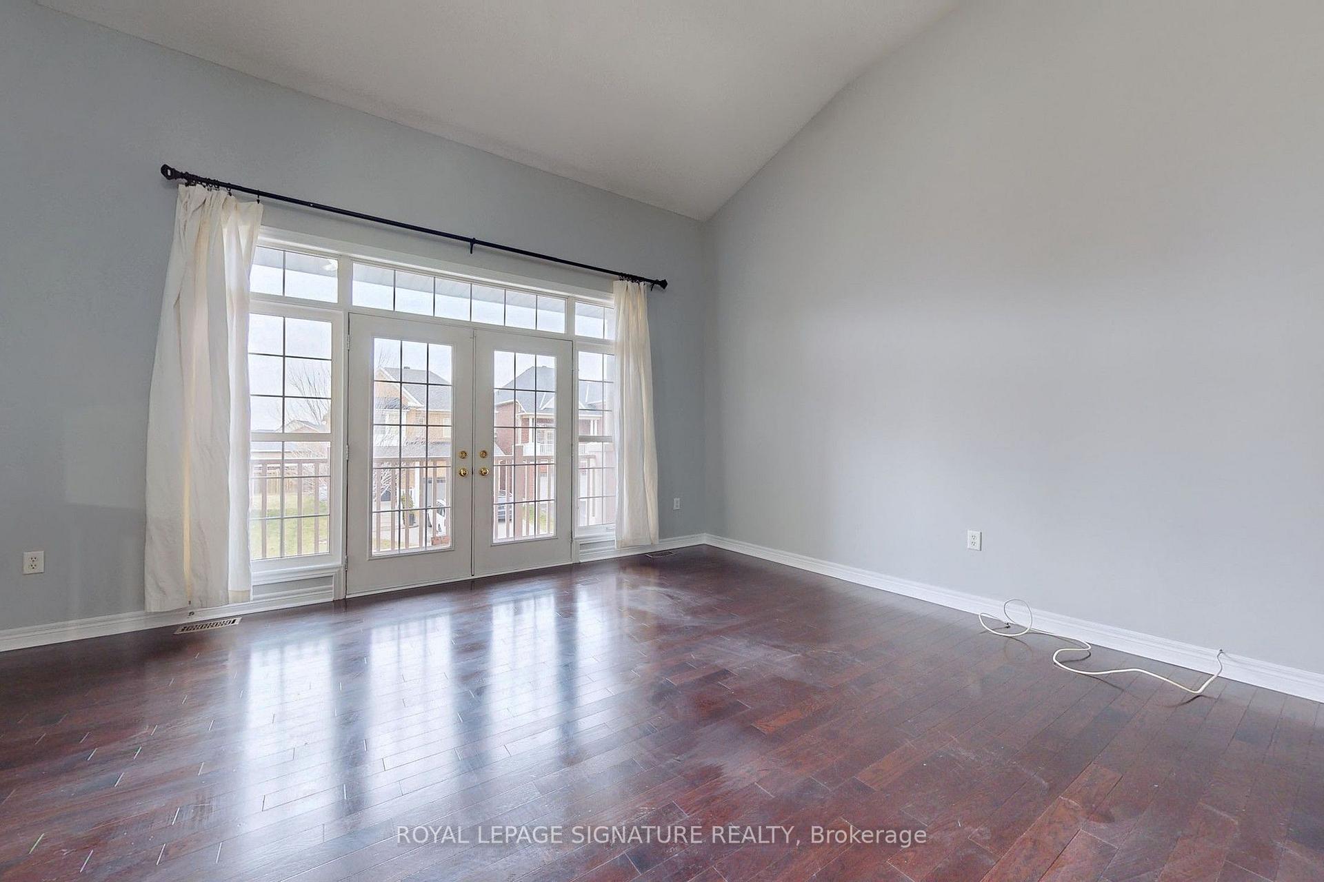 Photo 4 of 208 Weston Drive, Milton, Scott — HOMEH