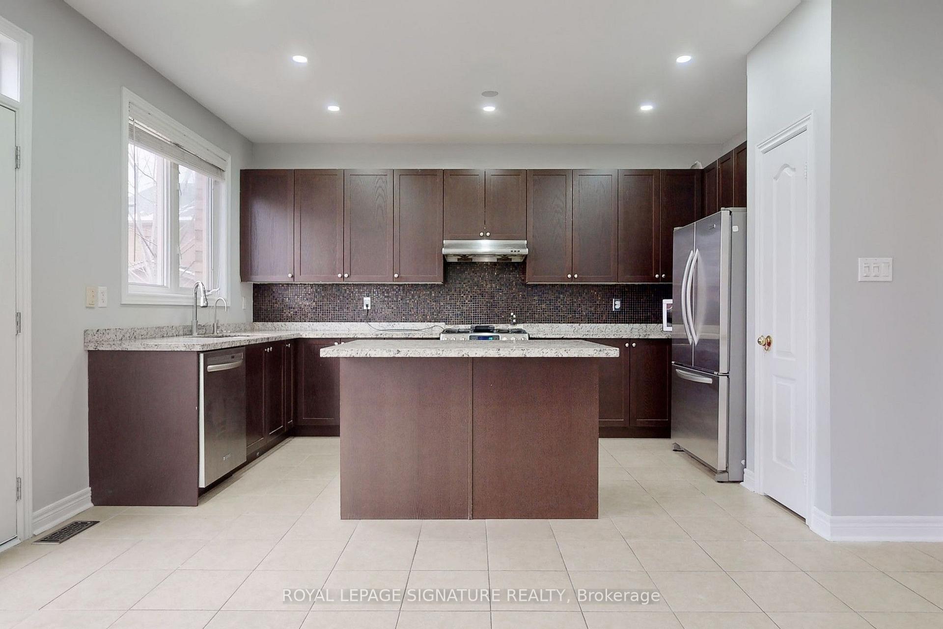 Photo 5 of 208 Weston Drive, Milton, Scott — HOMEH