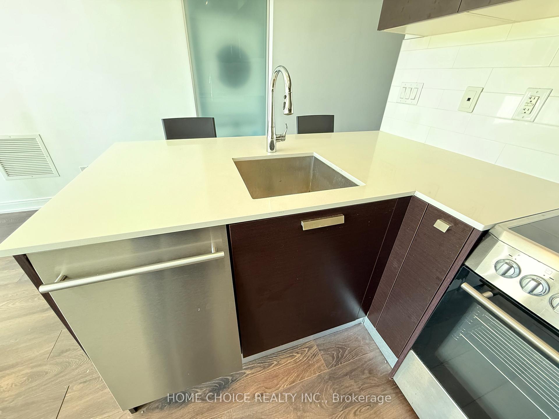 Photo 10 of Unit 1405, 42 Charles Street E, Toronto, Church-Yonge Corridor — HOMEH