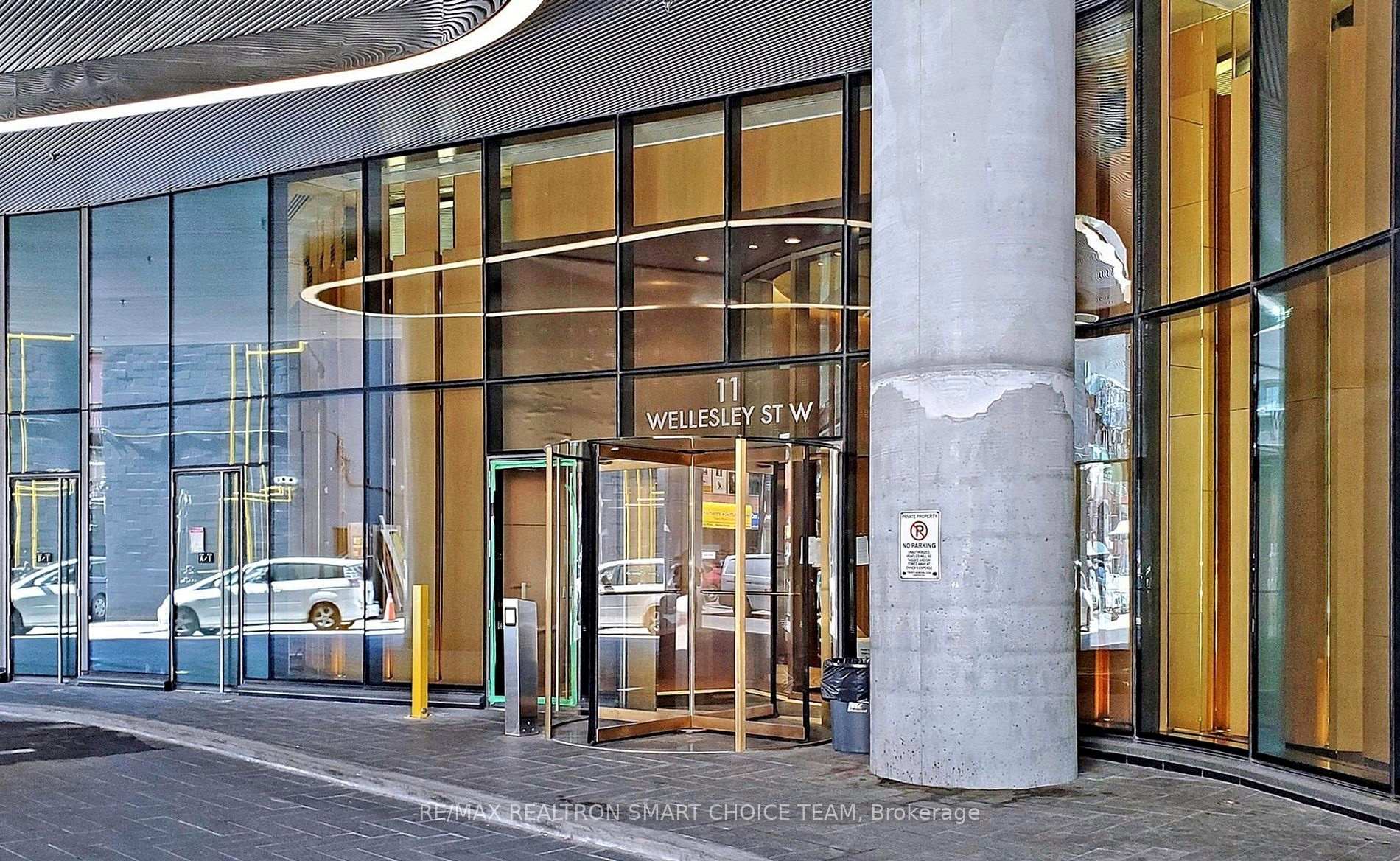 Photo 2 of Unit 2506, 11 Wellesley Street W, Toronto, Bay Street Corridor — HOMEH